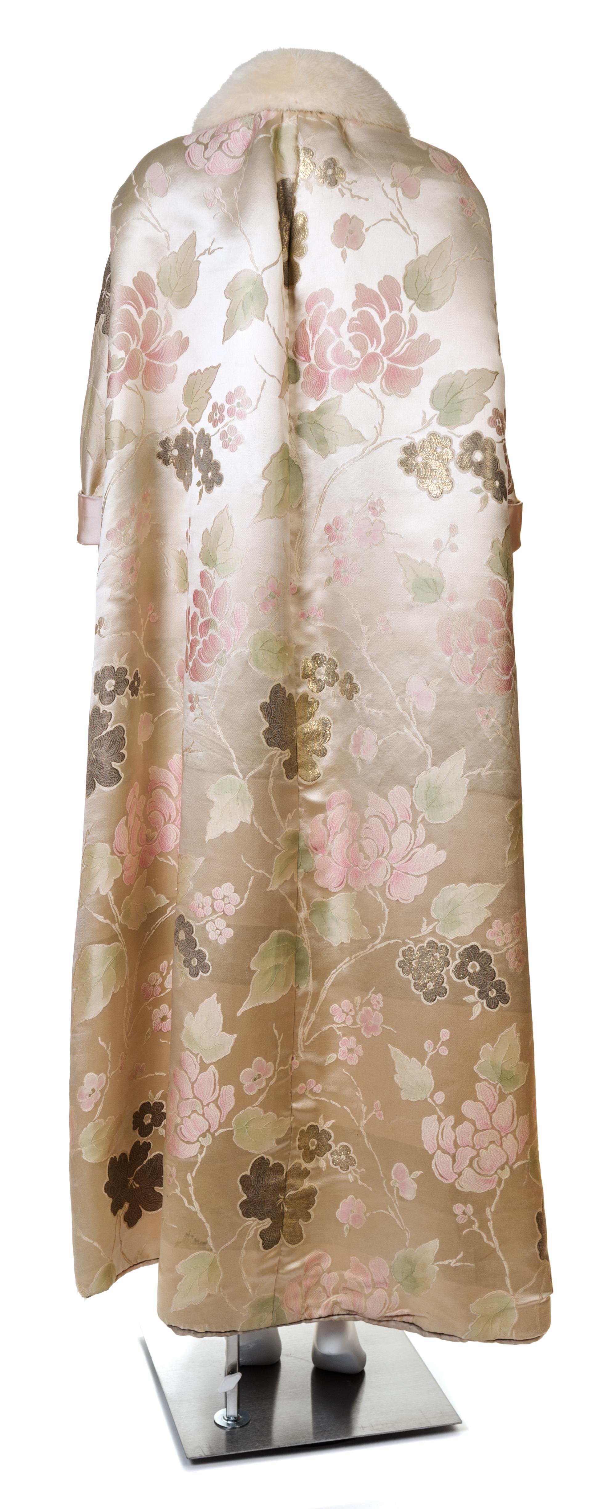 A Nina Ricci Silk Emperor's Cape with Fur Trim, No size.