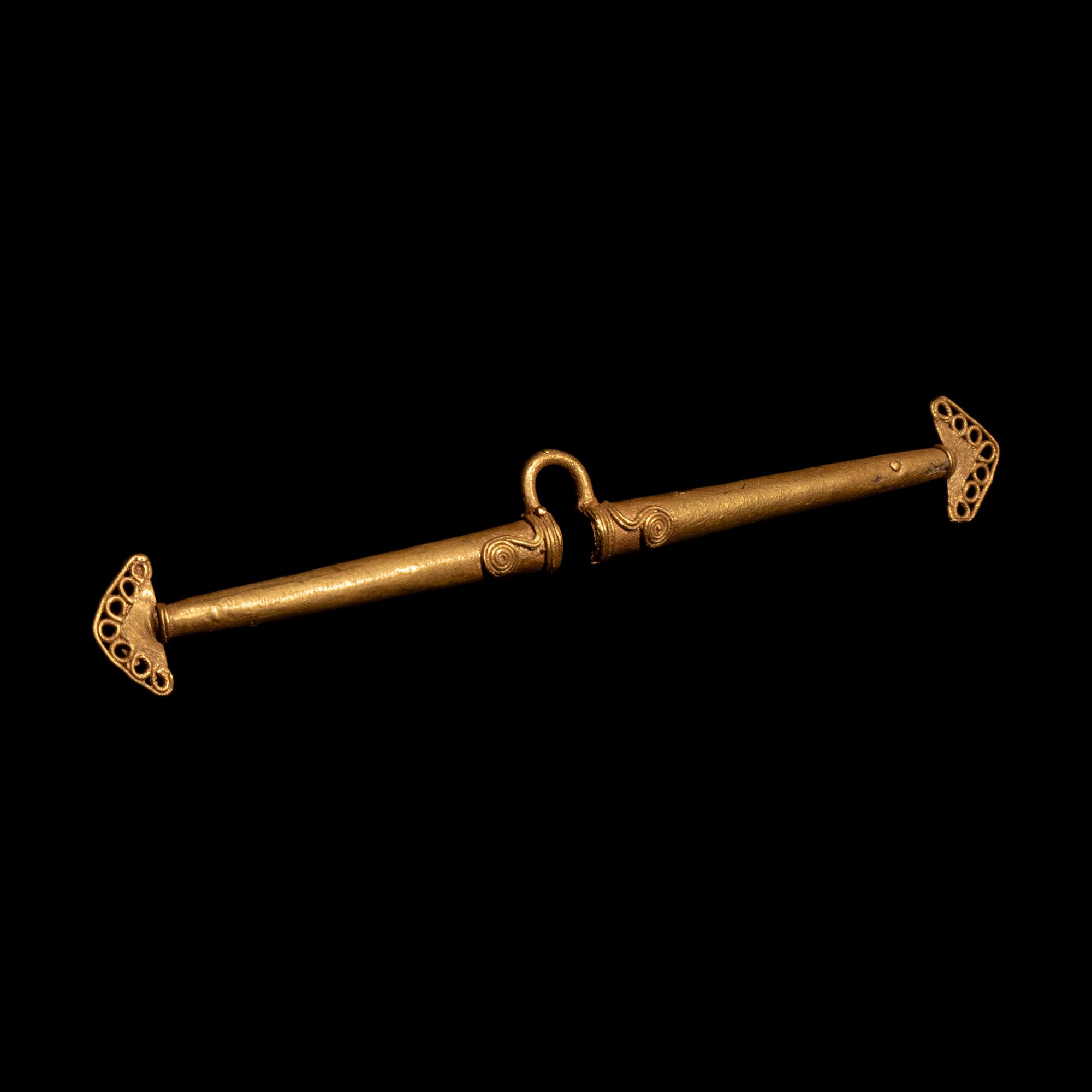 A Sinu Tumbaga Nose Ornament