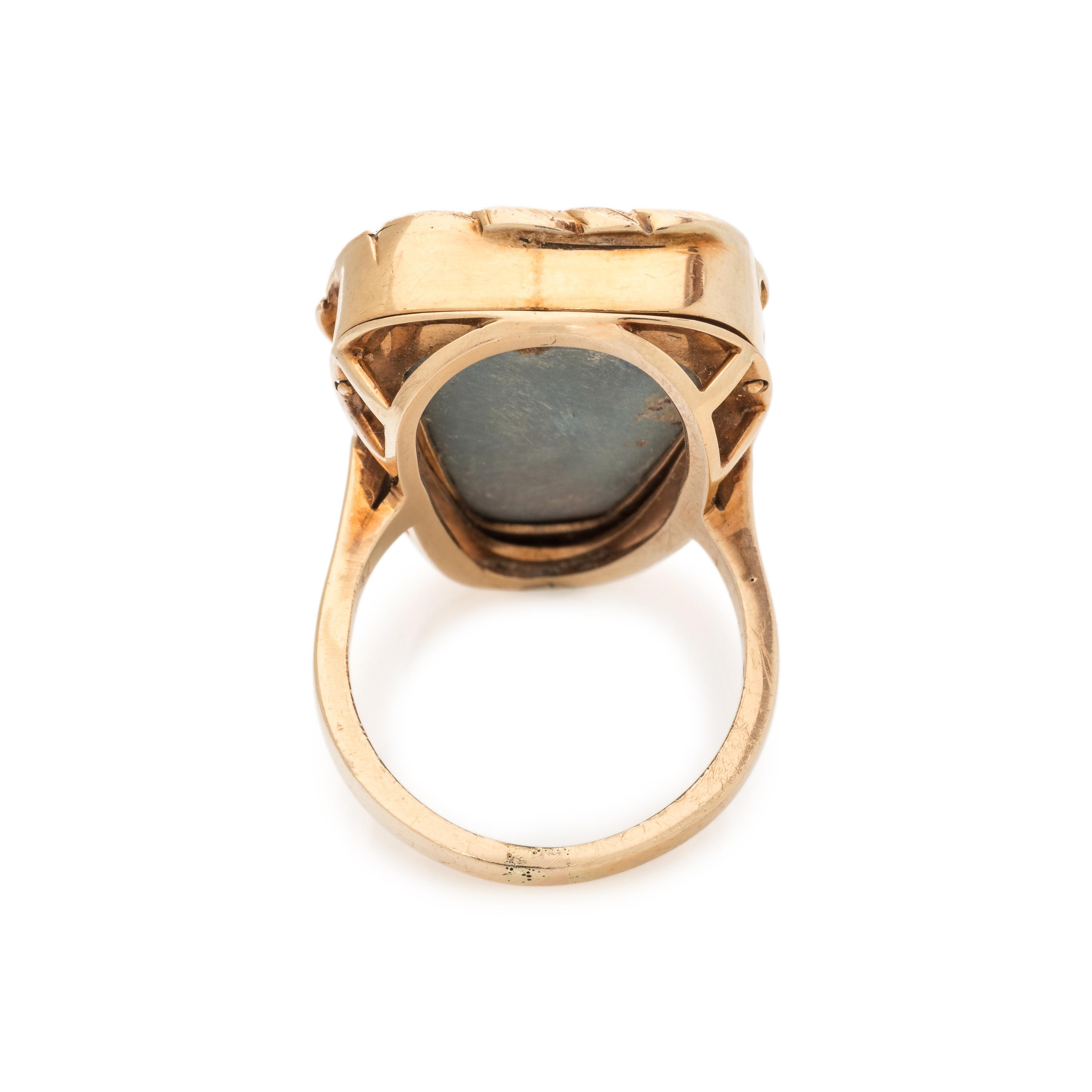 YELLOW GOLD, OPAL AND DIAMOND RING