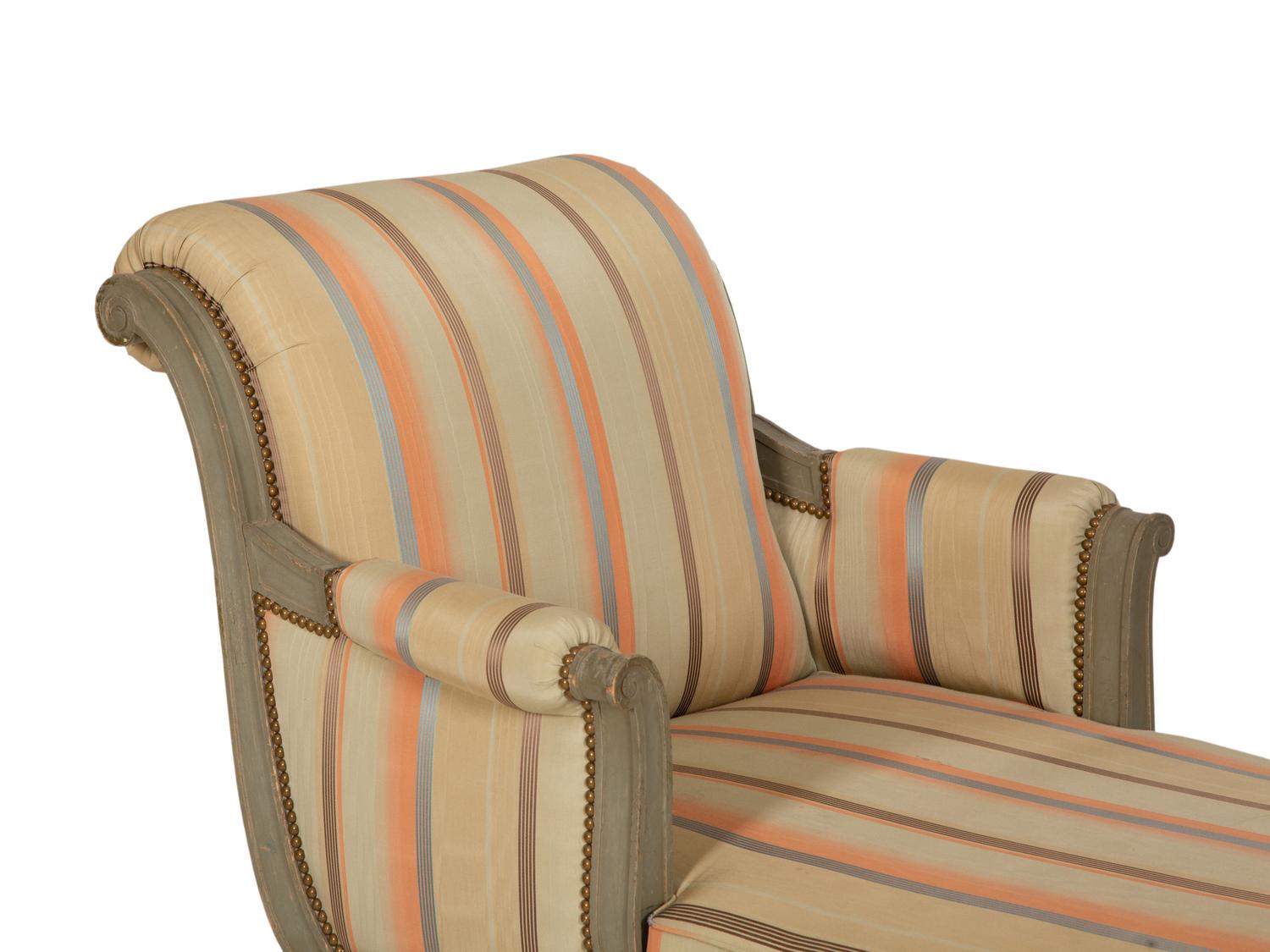 A Gustavian Style Painted and Parcel Gilt Chaise Longue
