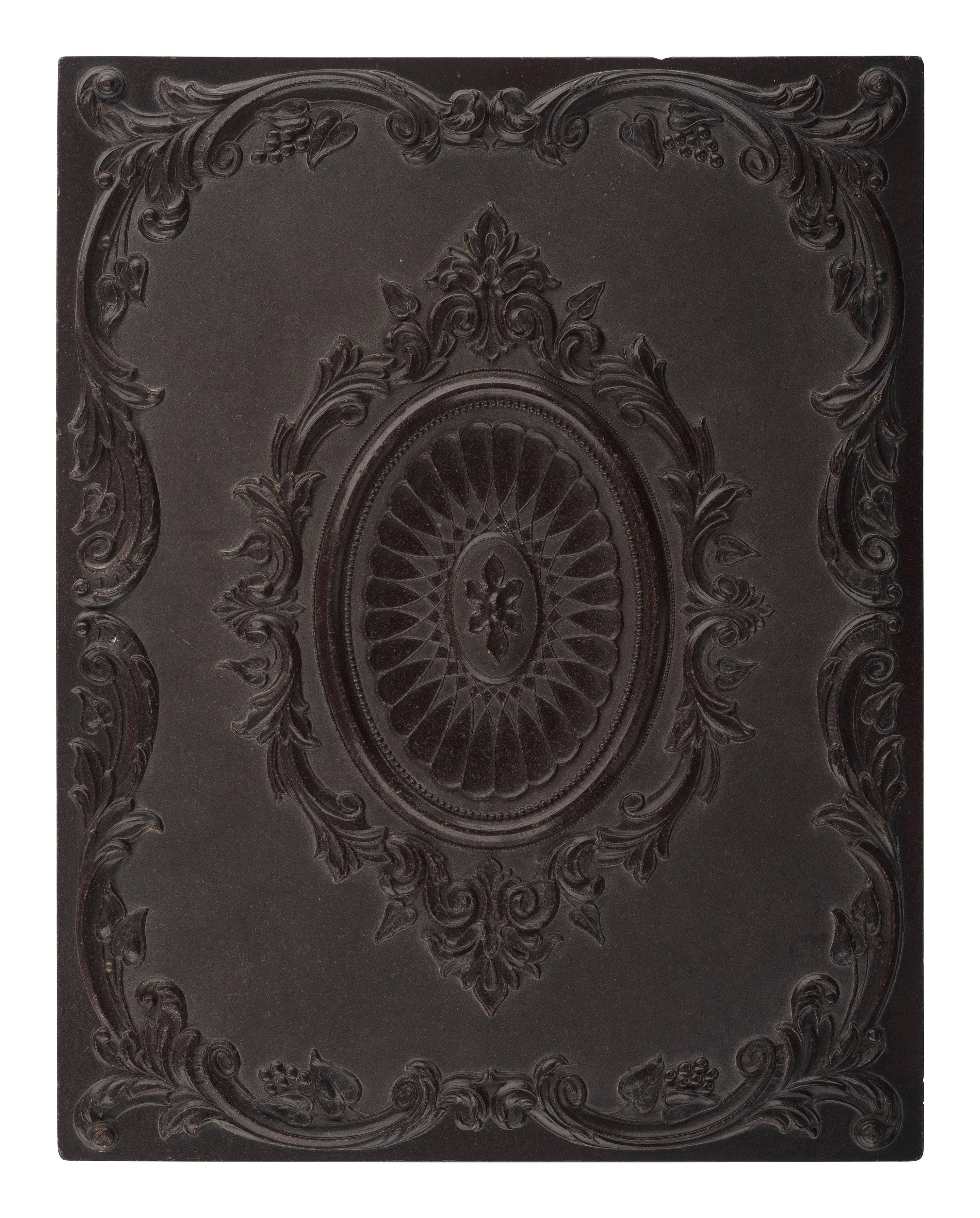 [EARLY PHOTOGRAPHY]. Very Very Rare whole plate geometric Union case, black.