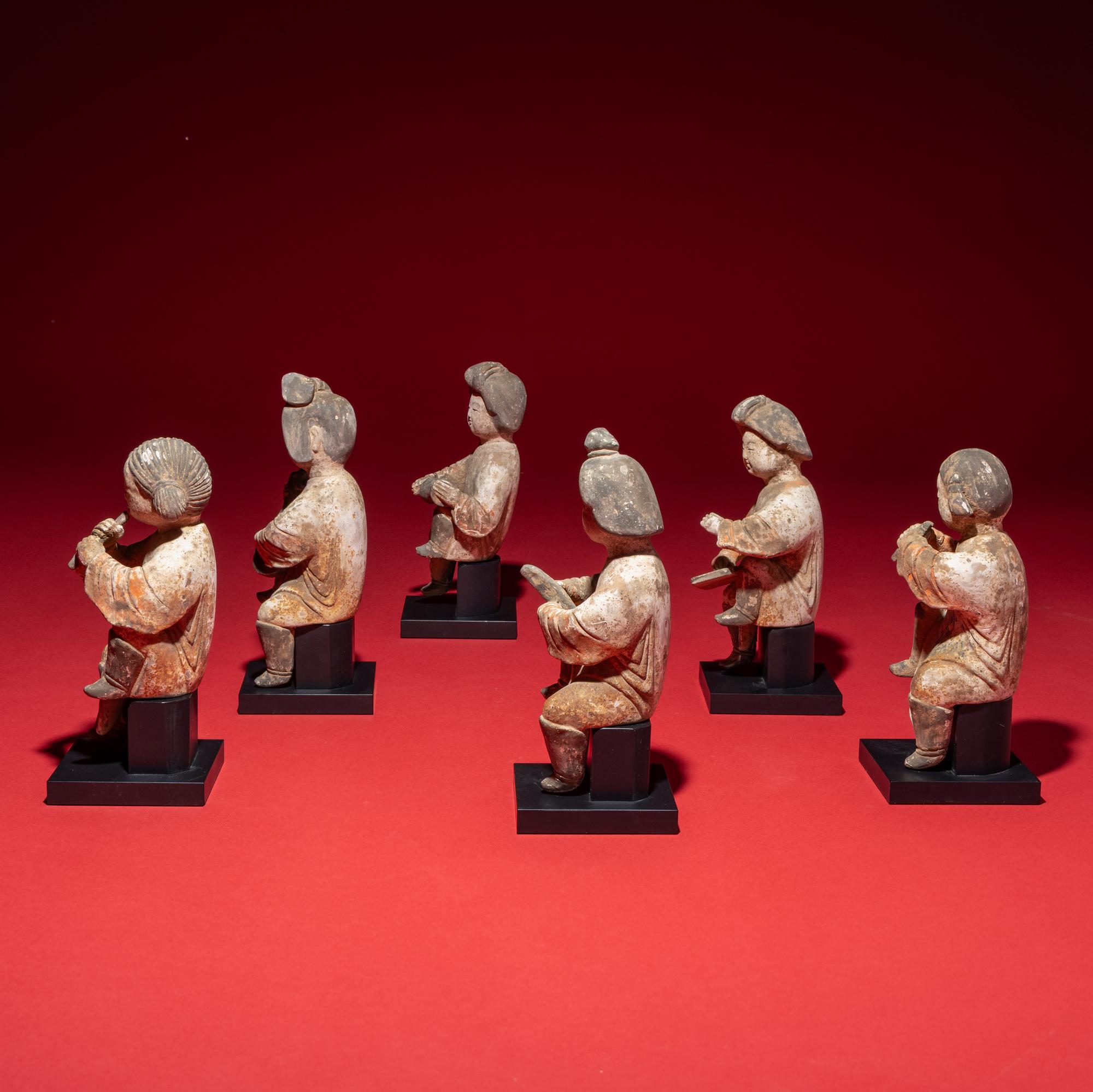 Six Chinese Painted Pottery Figures of Female Musicians, Tang Dynasty Style — 唐式陶加彩樂伎俑一組六件