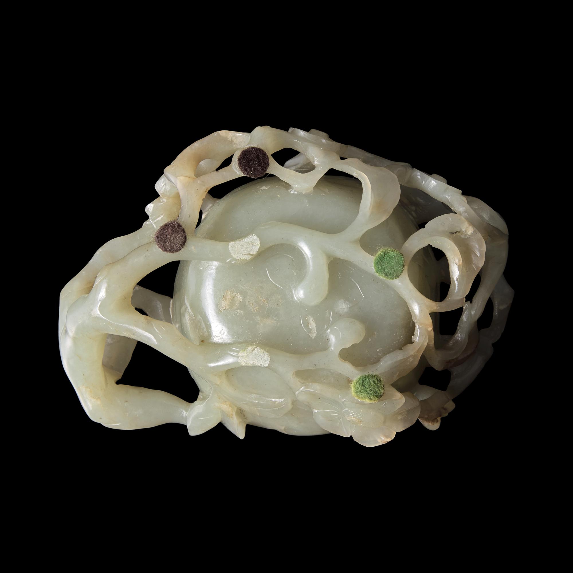 A Chinese Carved Pale Celadon Jade Floriform Coupe, Qing Dynasty or Earlier 清或更早 青白玉鏤雕梅花洗
