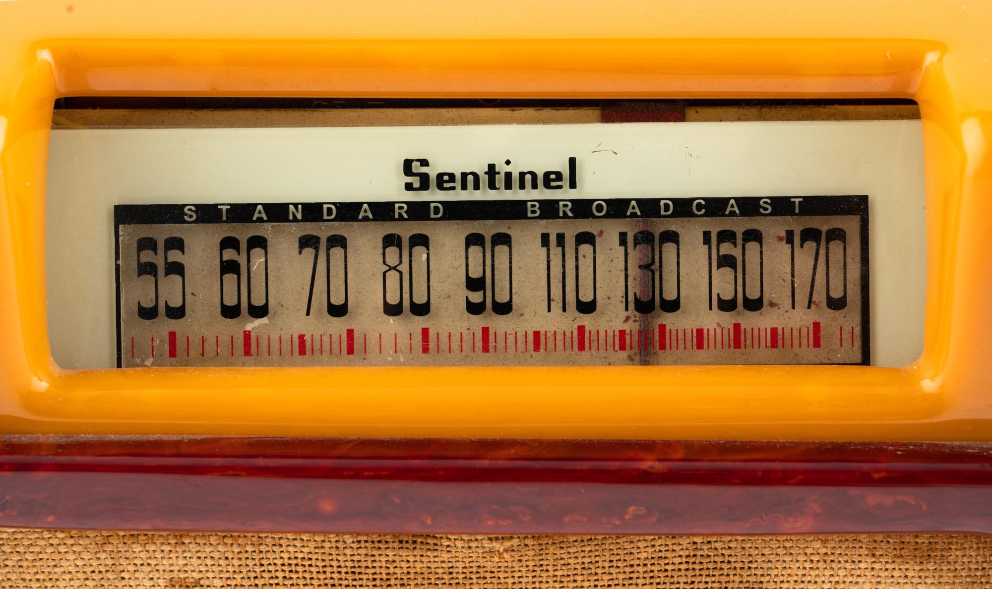 A Sentinel 284NI Radio