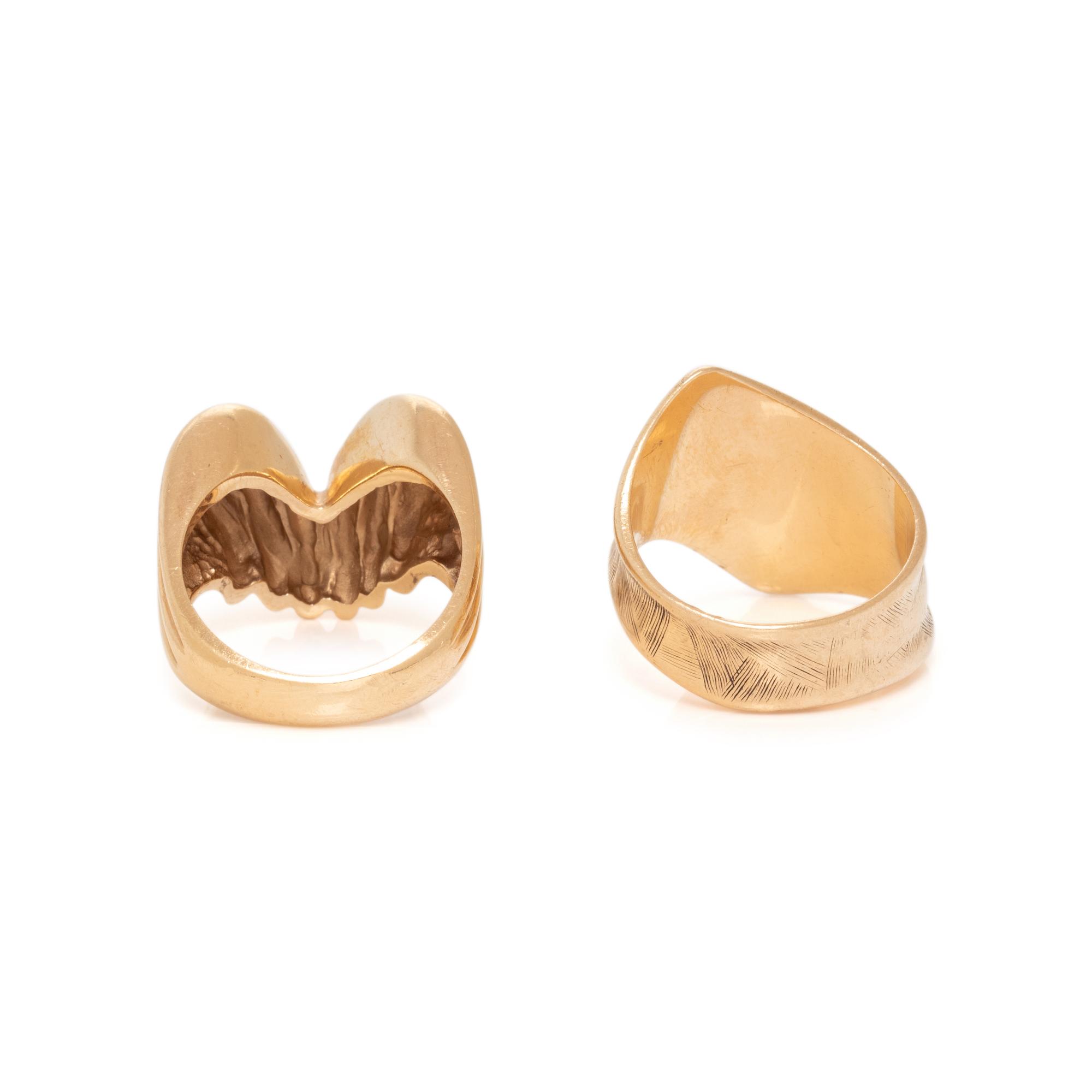 COLLECTION OF YELLOW GOLD RINGS