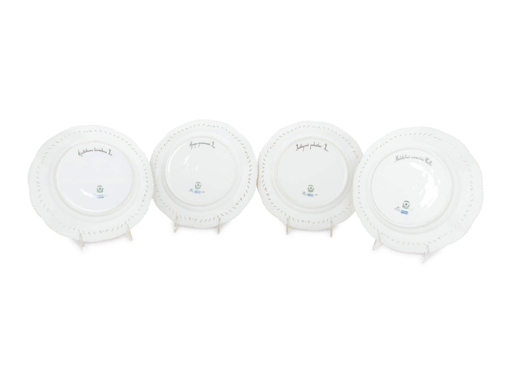 A Set of Thirteen Royal Copenhagen Flora Danica Porcelain Dinner Plates