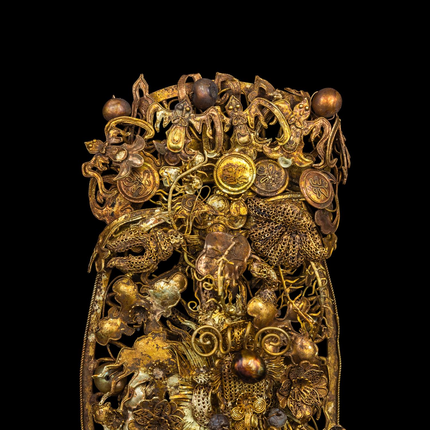 A Chinese Filigree Hair Ornament, Qing Dynasty 清 累絲鈿子
