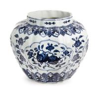A Chinese Blue and White Porcelain Vase Height 11 1/4 inches. — 20TH CENTURY