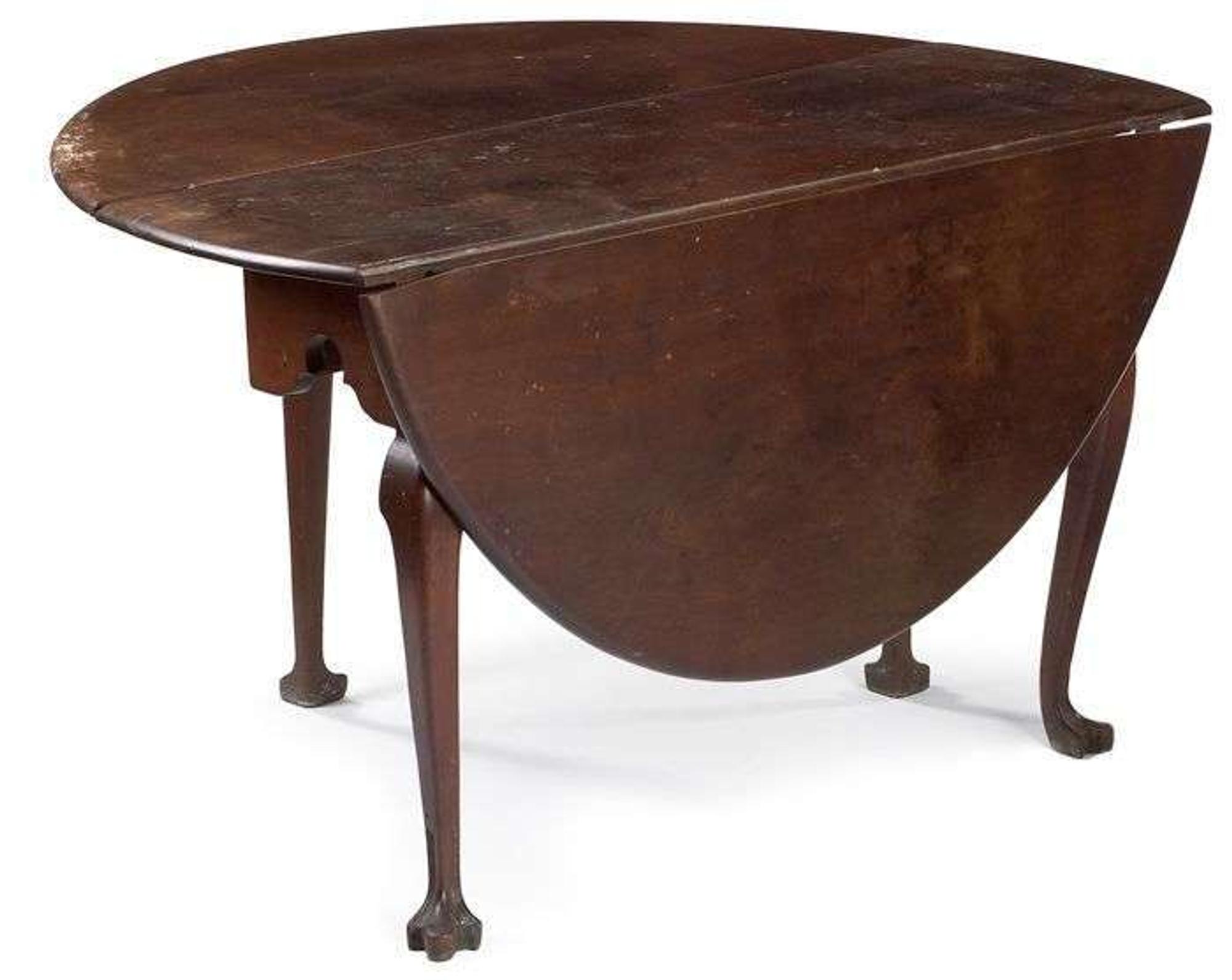 Queen Anne walnut drop-leaf dining table third quarter 18th century