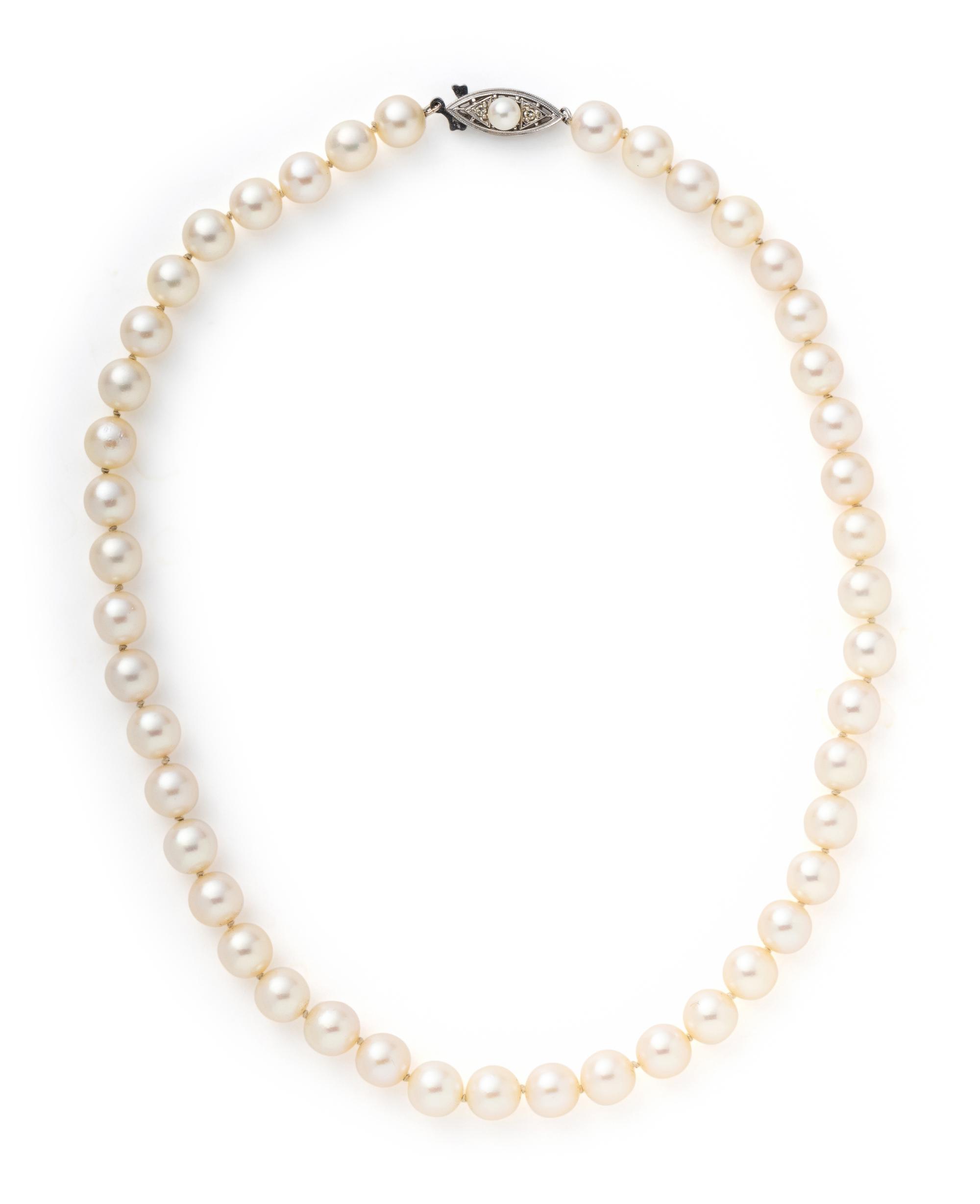 CULTURED PEARL NECKLACE