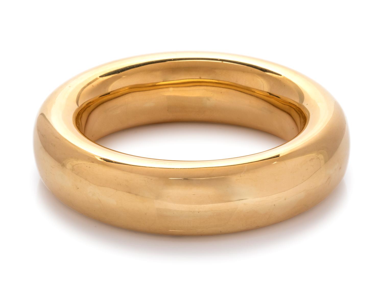 An 18 Karat Yellow Gold 'Doughnut' Bangle Bracelet, Elsa Peretti for Tiffany & Co., Circa 1981.