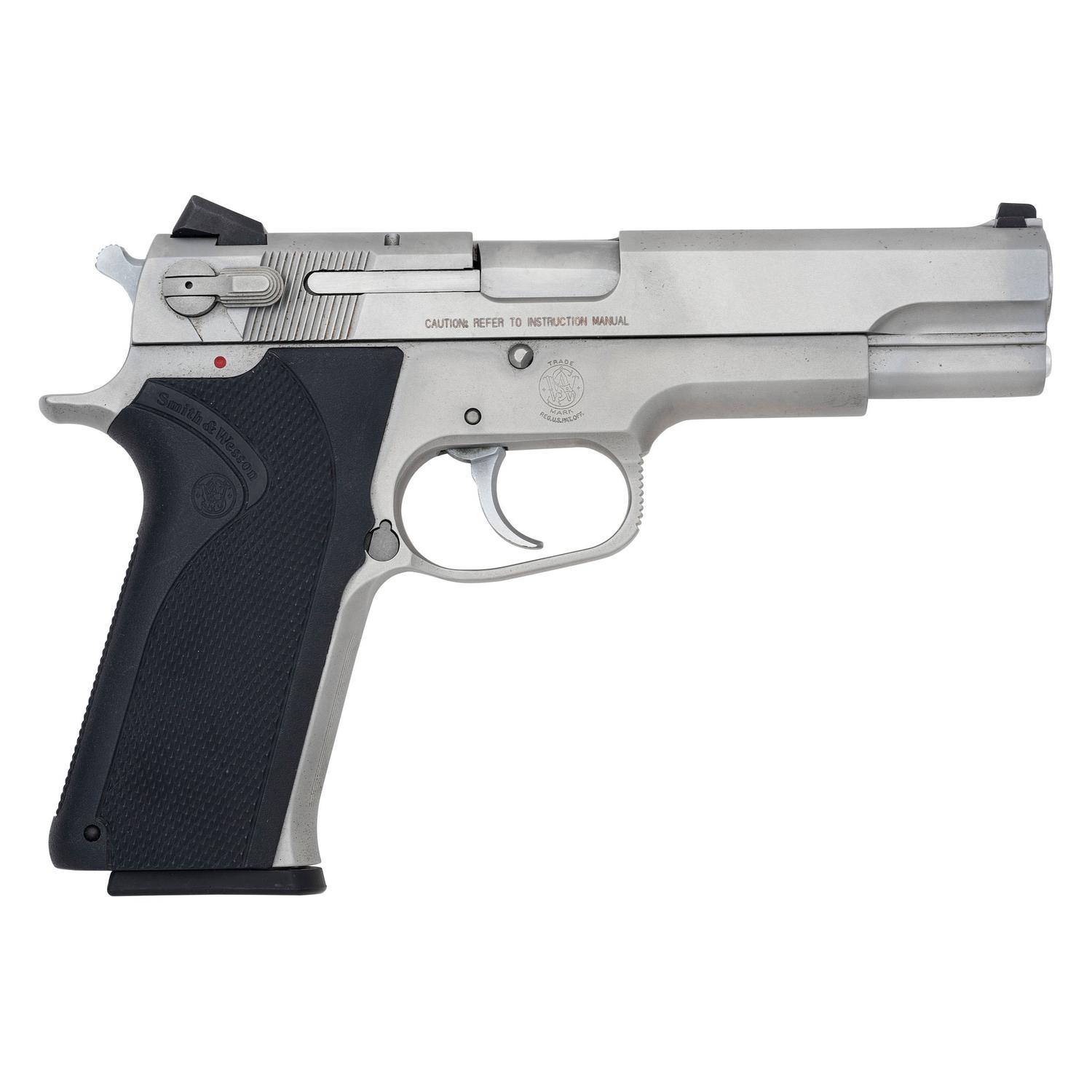 * Smith & Wesson Model 1006
