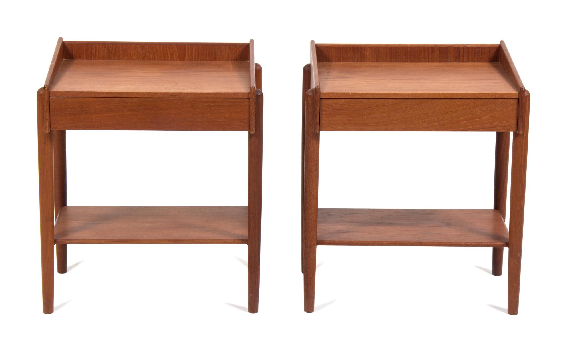 A Pair of Borge Mogensen Teak Nightstands Height 21 x width 18 1/2 x depth 12 1/4 inches. — MID 20TH CENTURY