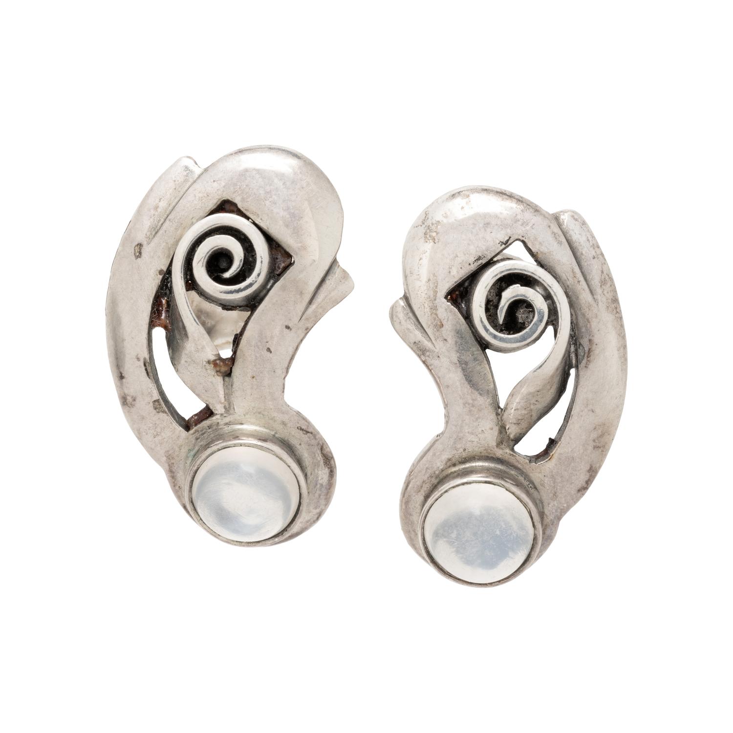 KALO, STERLING SILVER AND MOONSTONE DEMI PARURE