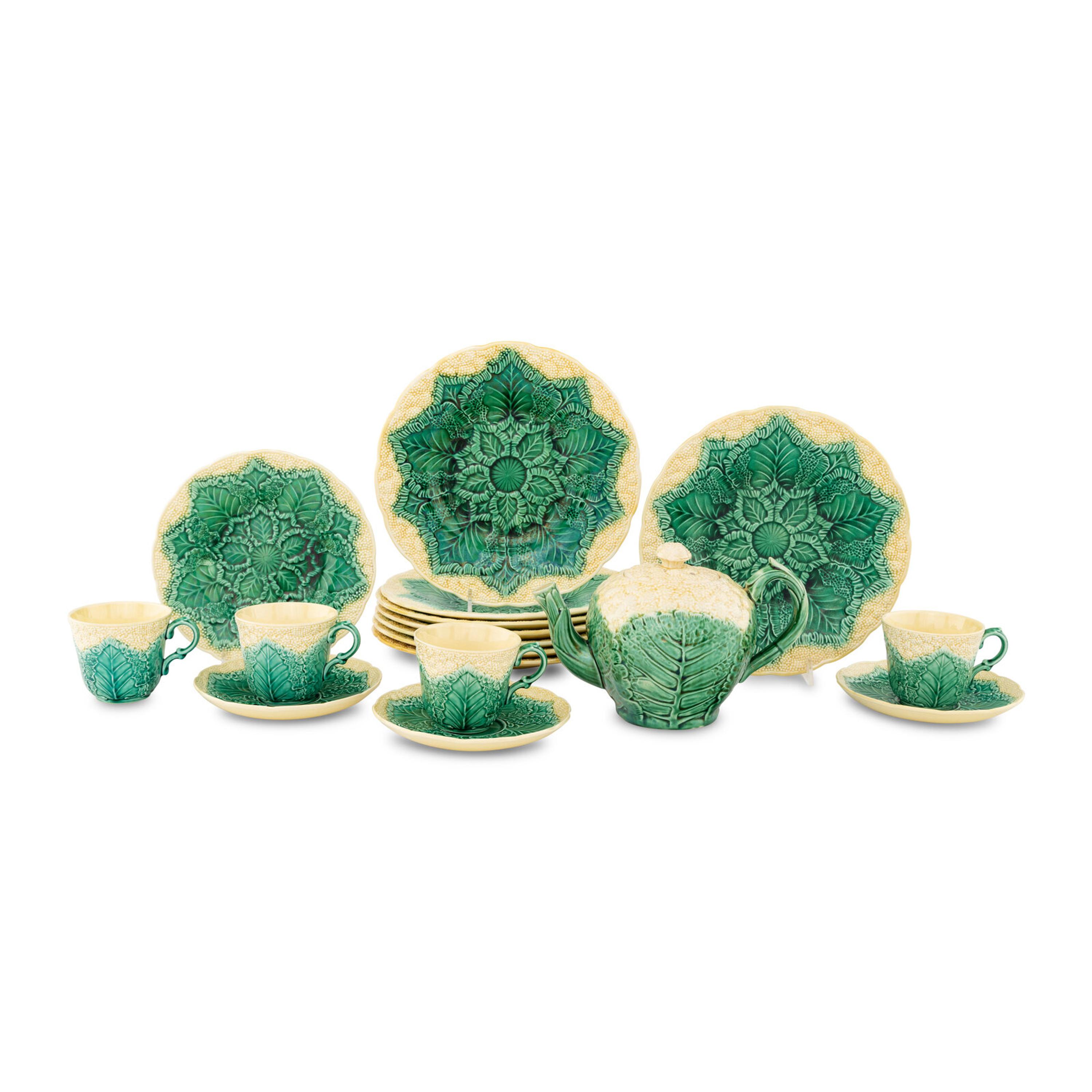 A Wedgwood Cauliflower Dessert and Tea Service