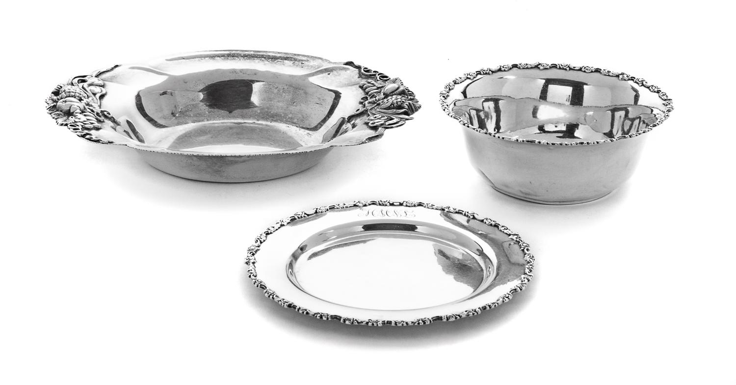 A Group of American Silver Articles, Various Makers, comprising a Shreve & Co. bowl with underplate and a Watson Co. bowl.
