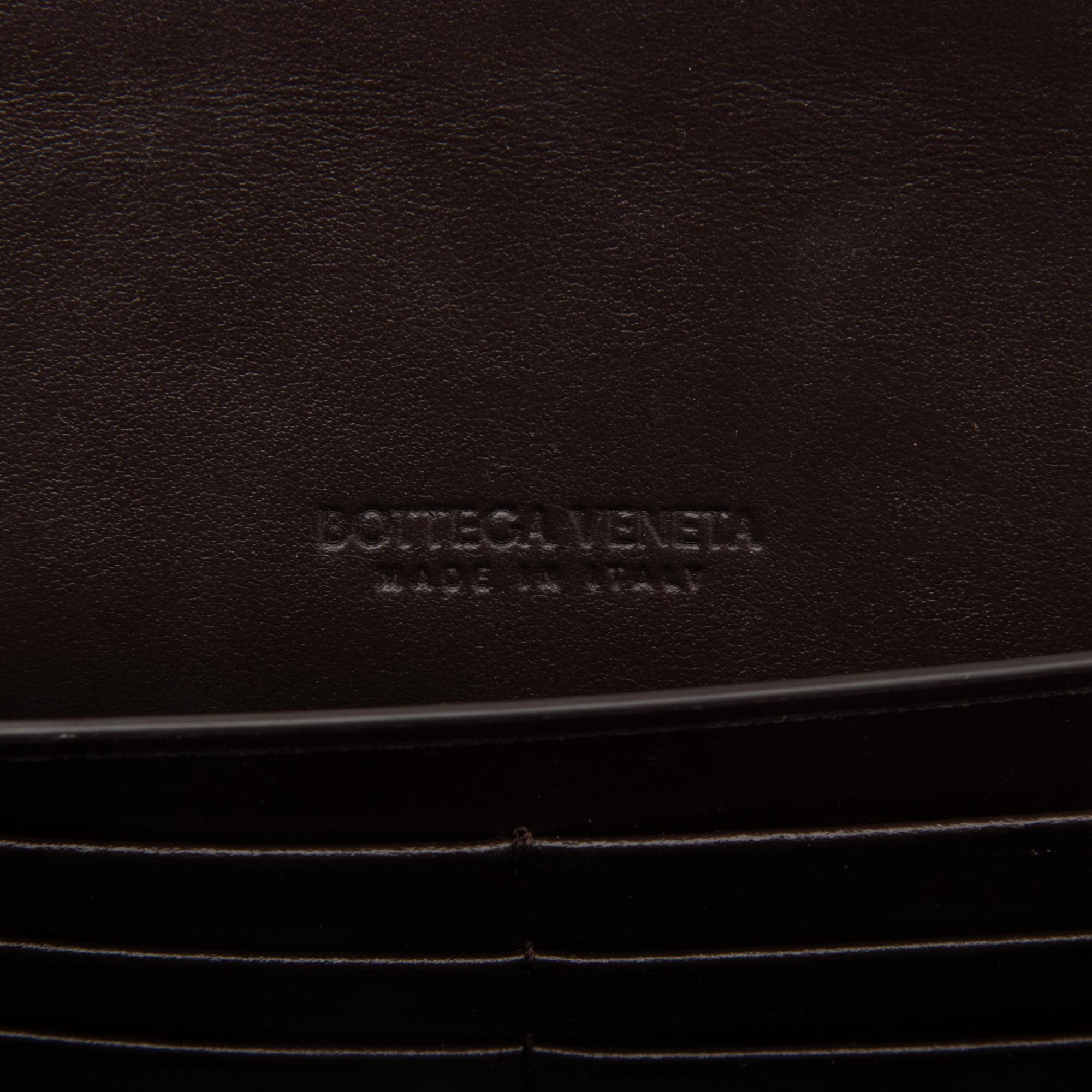 BOTTEGA VENETA, ANDIAMO INTRECCIATO LEATHER CLUTCH
