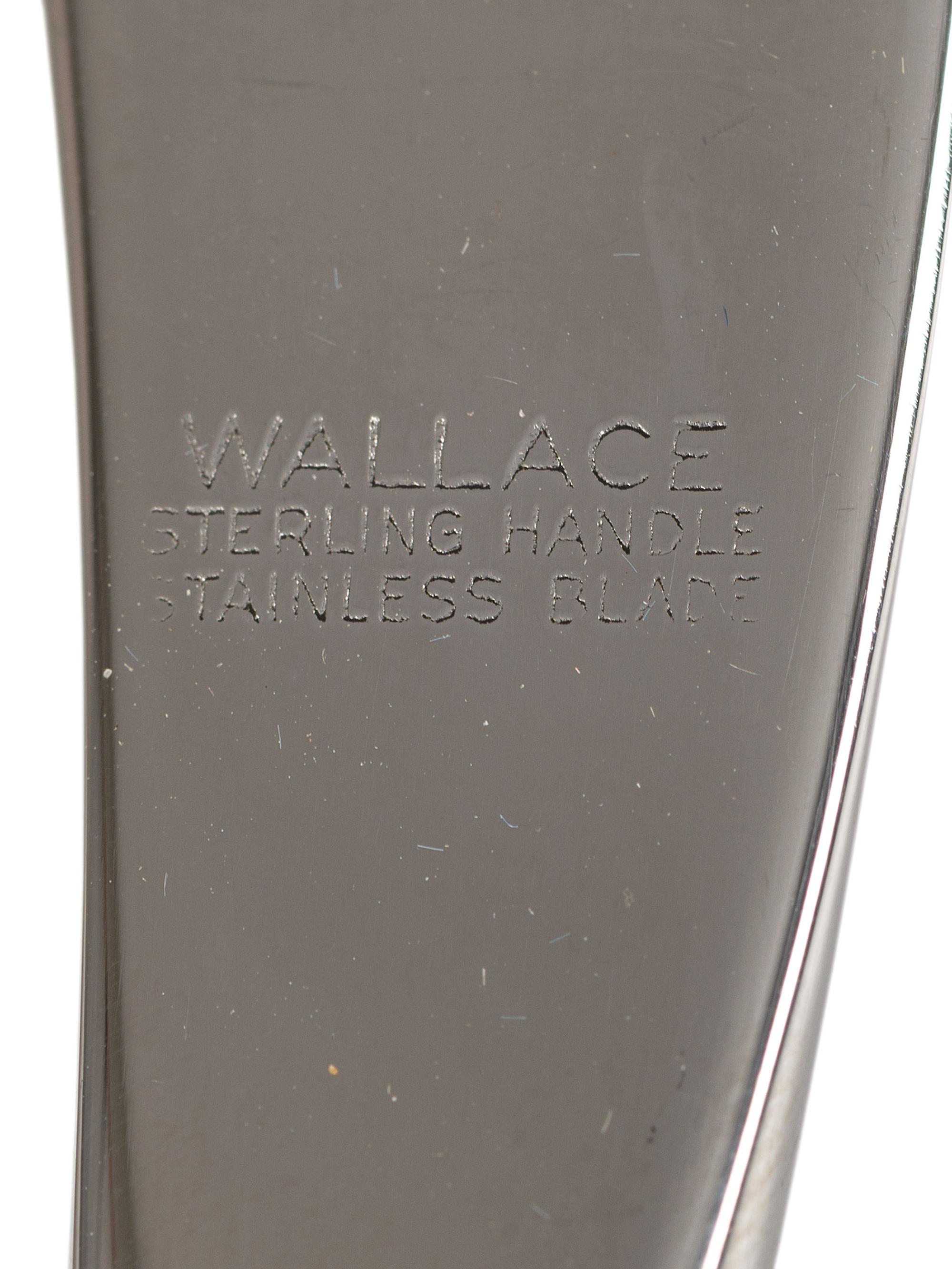An R. Wallace & Sons Mfg. Co. 'Violet' Silver Flatware Service