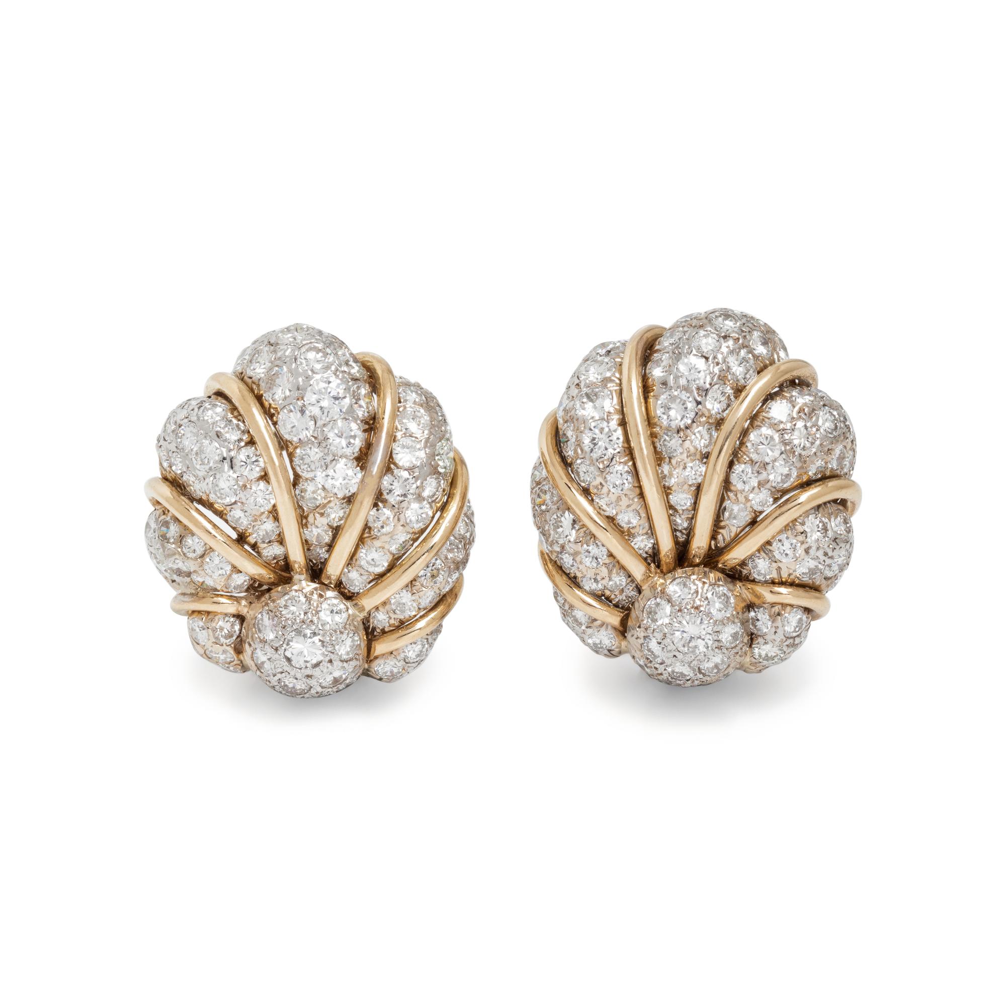 YELLOW GOLD AND DIAMOND EARCLIPS
