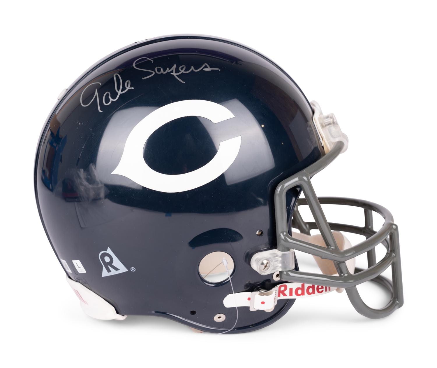 A Gale Sayers Signed Autograph Chicago Bears Throwback Football Helmet (Beckett Authentication Services BAS Certified),