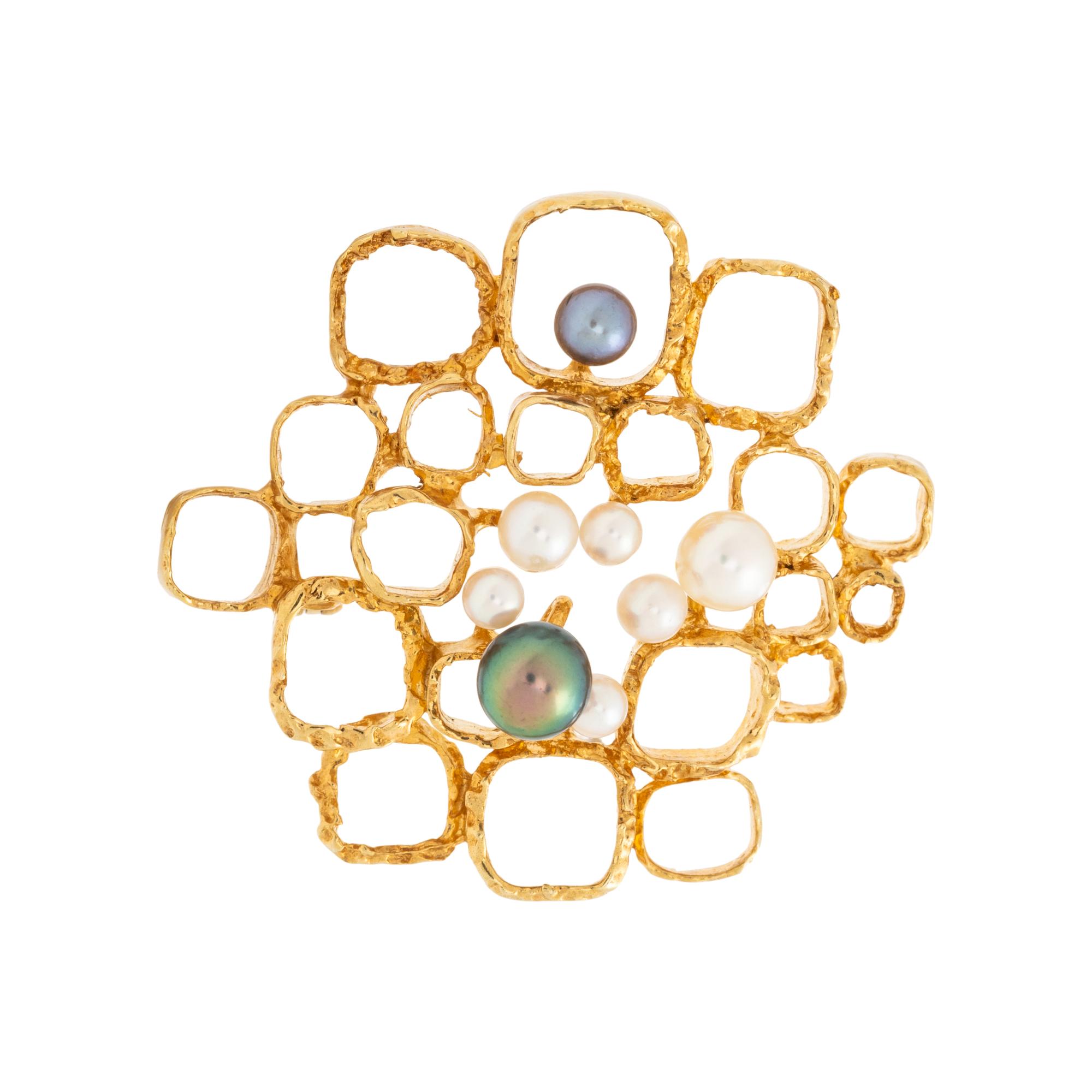 COLLECTION OF YELLOW GOLD AND CULTURED PEARL JEWELRY