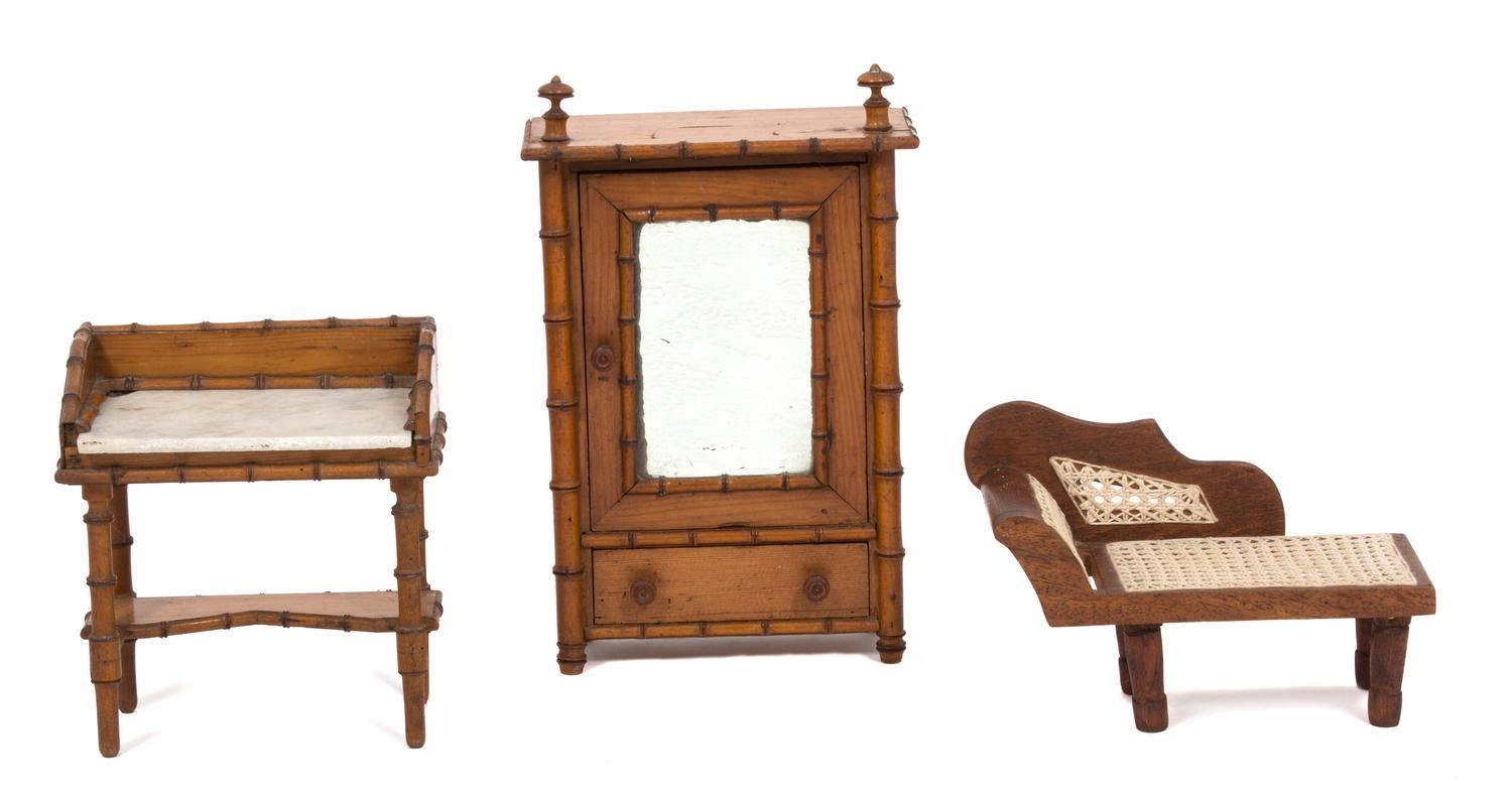 Three Salesman's Sample Furniture Pieces Height of largest 15 inches. — 20TH CENTURY