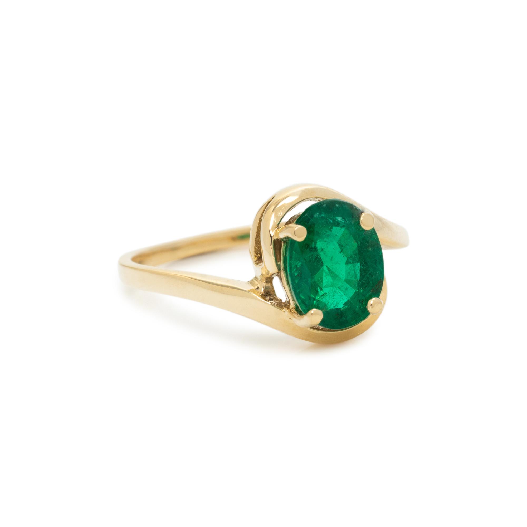 EMERALD RING