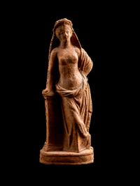 A Late Hellenistic Terracotta Aphrodite
