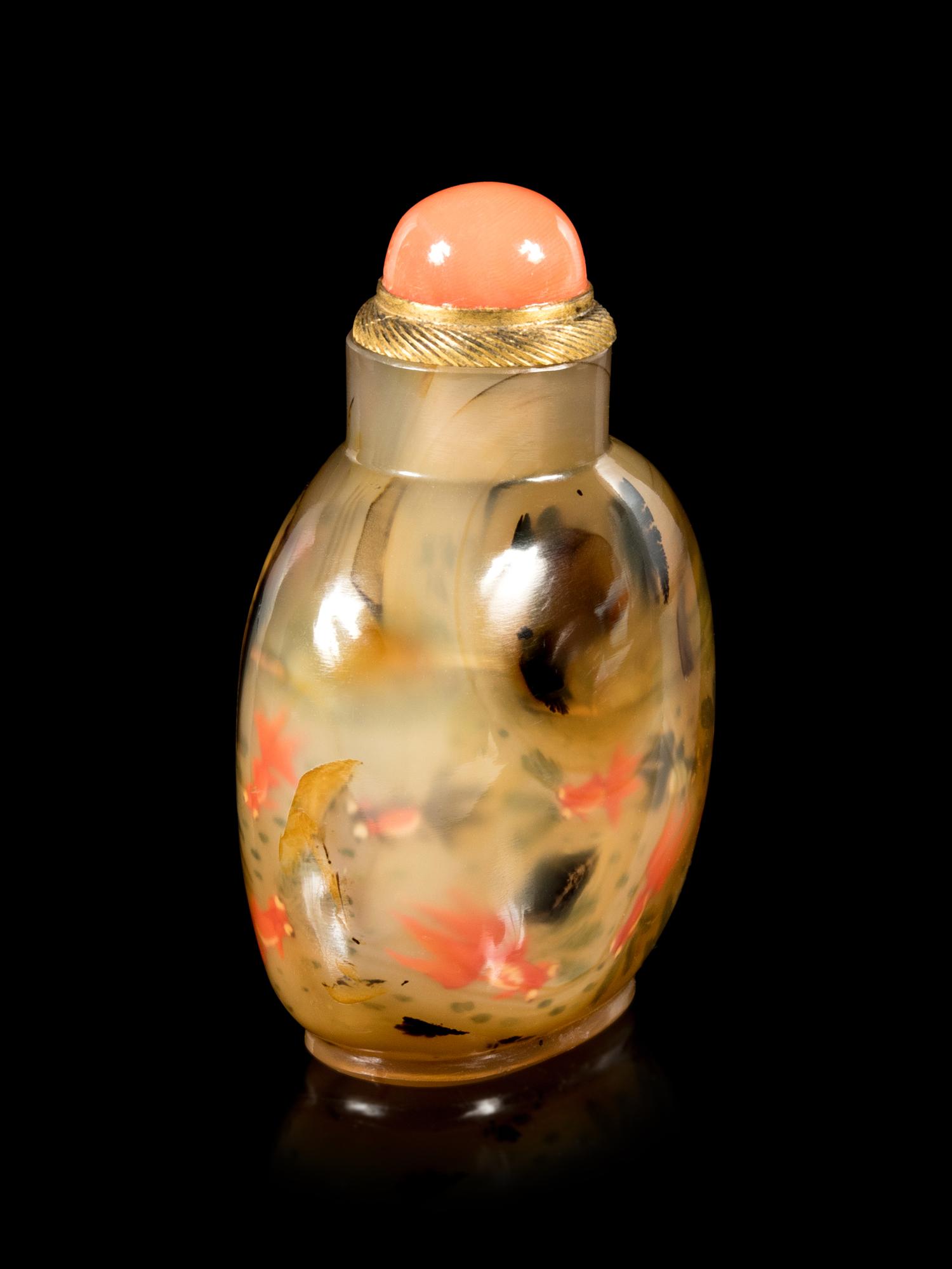 An Inside Painted Agate Snuff Bottle