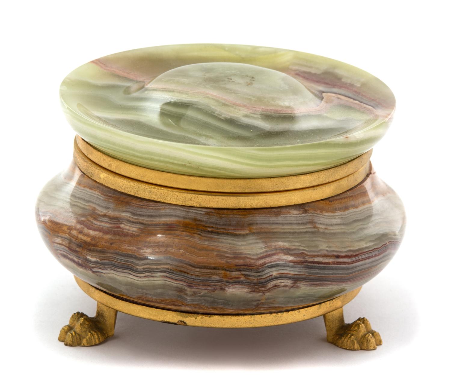 A French Gilt Bronze Mounted Onyx Hinged-Top Circular Box Height 3 1/8 x diameter 5 1/2 inches. — 19TH CENTURY