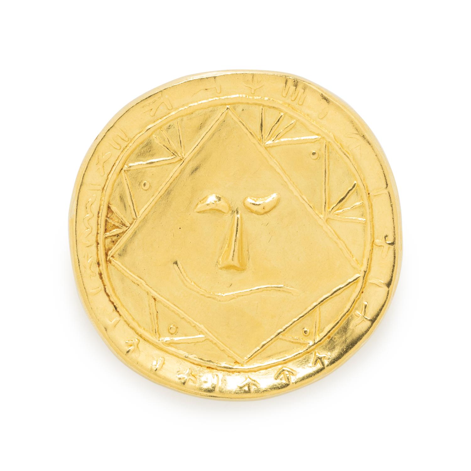 AFTER PABLO PICASSO, HIGH KARAT GOLD MEDALLION