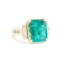 EMERALD AND DIAMOND RING