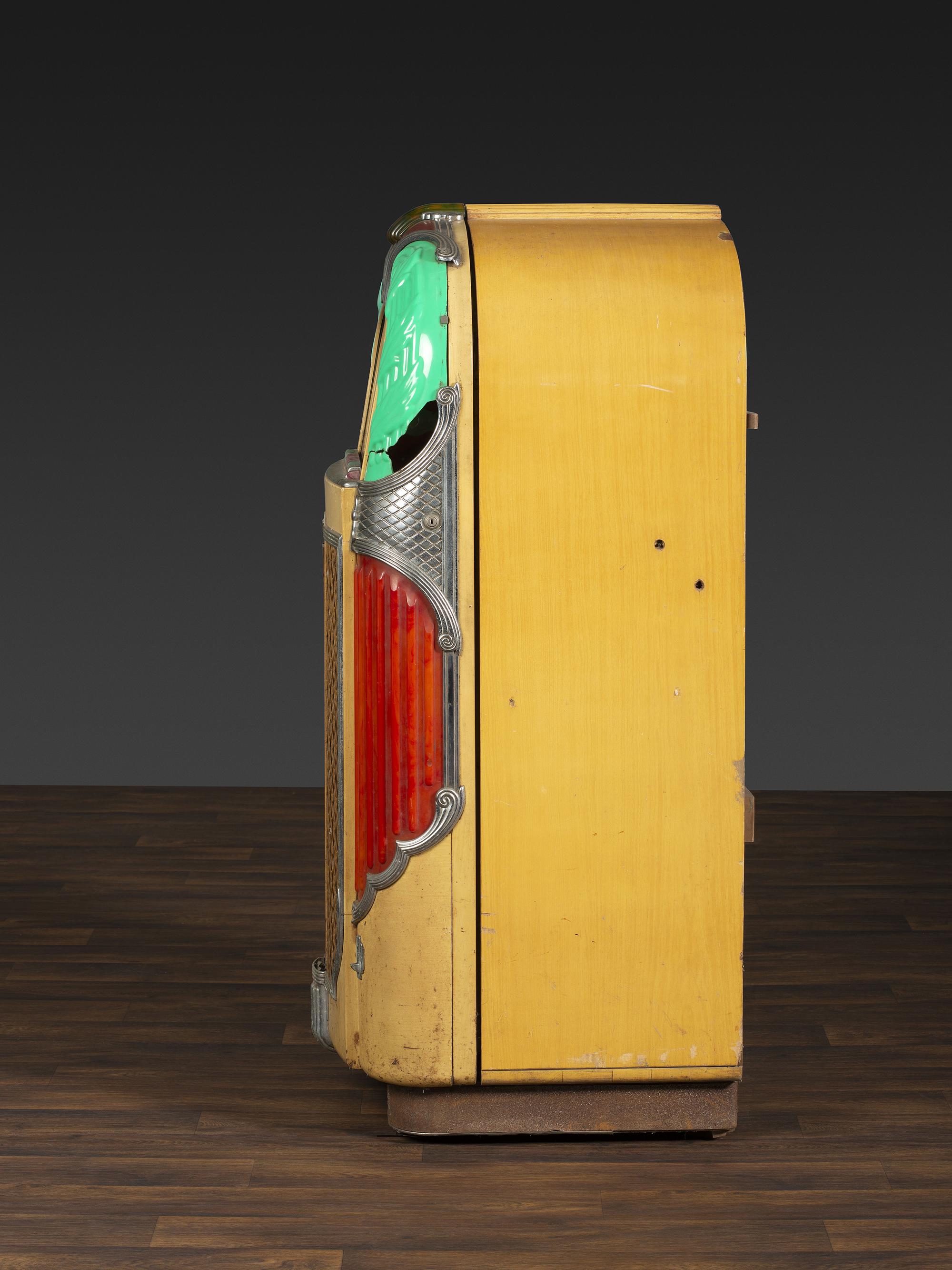 A Rock-ola 'Magic-Glo' Jukebox, Model 1428
