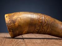 Great Lakes Carved Powder Horn, with Measure