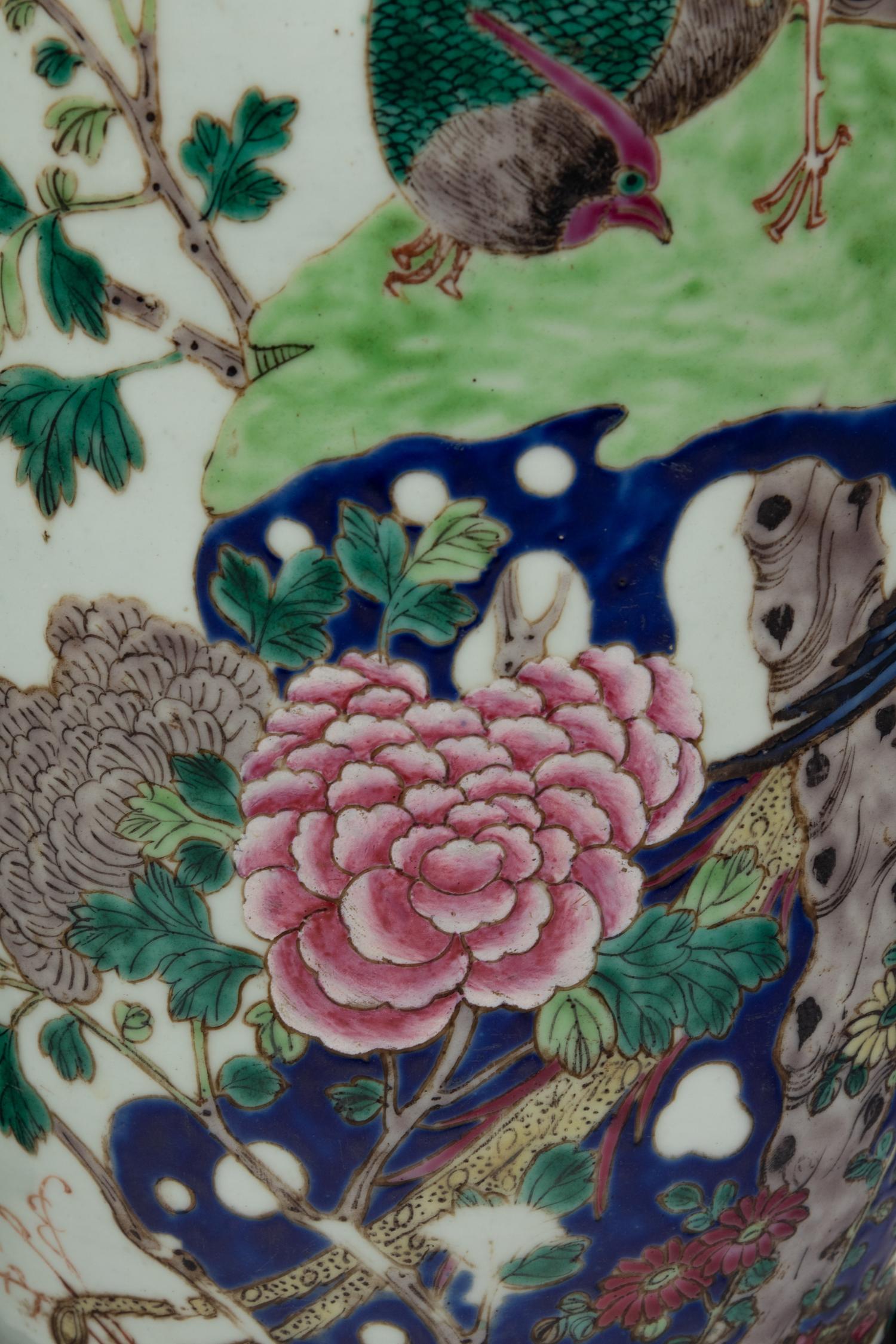 A Pair of Chinese Export Porcelain Vases
