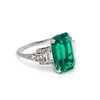 ART DECO, COLOMBIAN EMERALD AND DIAMOND RING