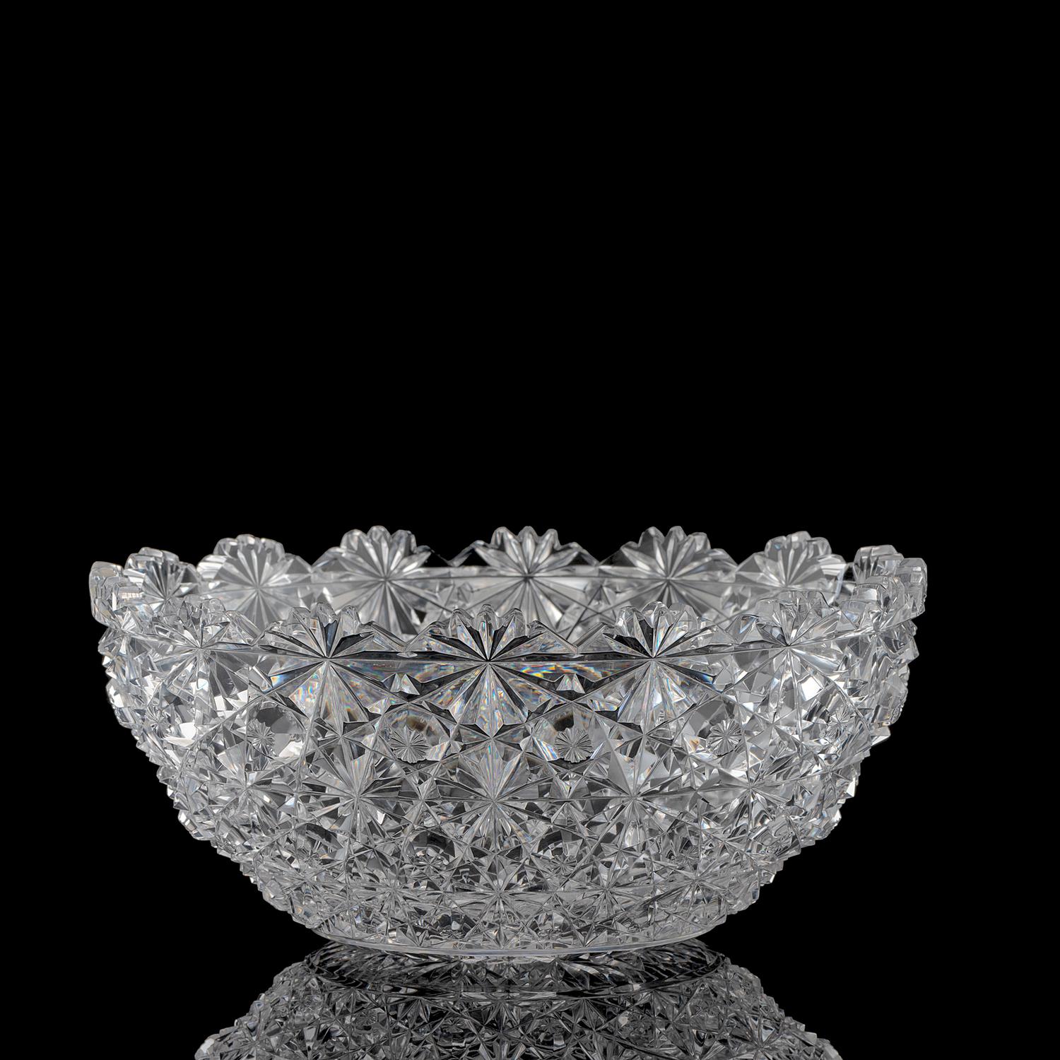 A Brilliant-Period Russian-Cut Glass Berry Bowl with a Persian Button