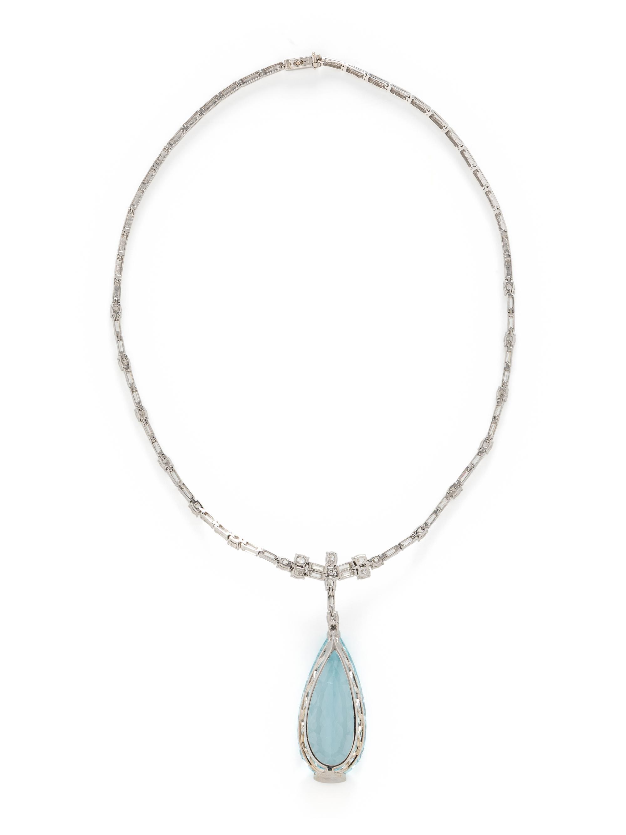AQUAMARINE AND DIAMOND NECKLACE