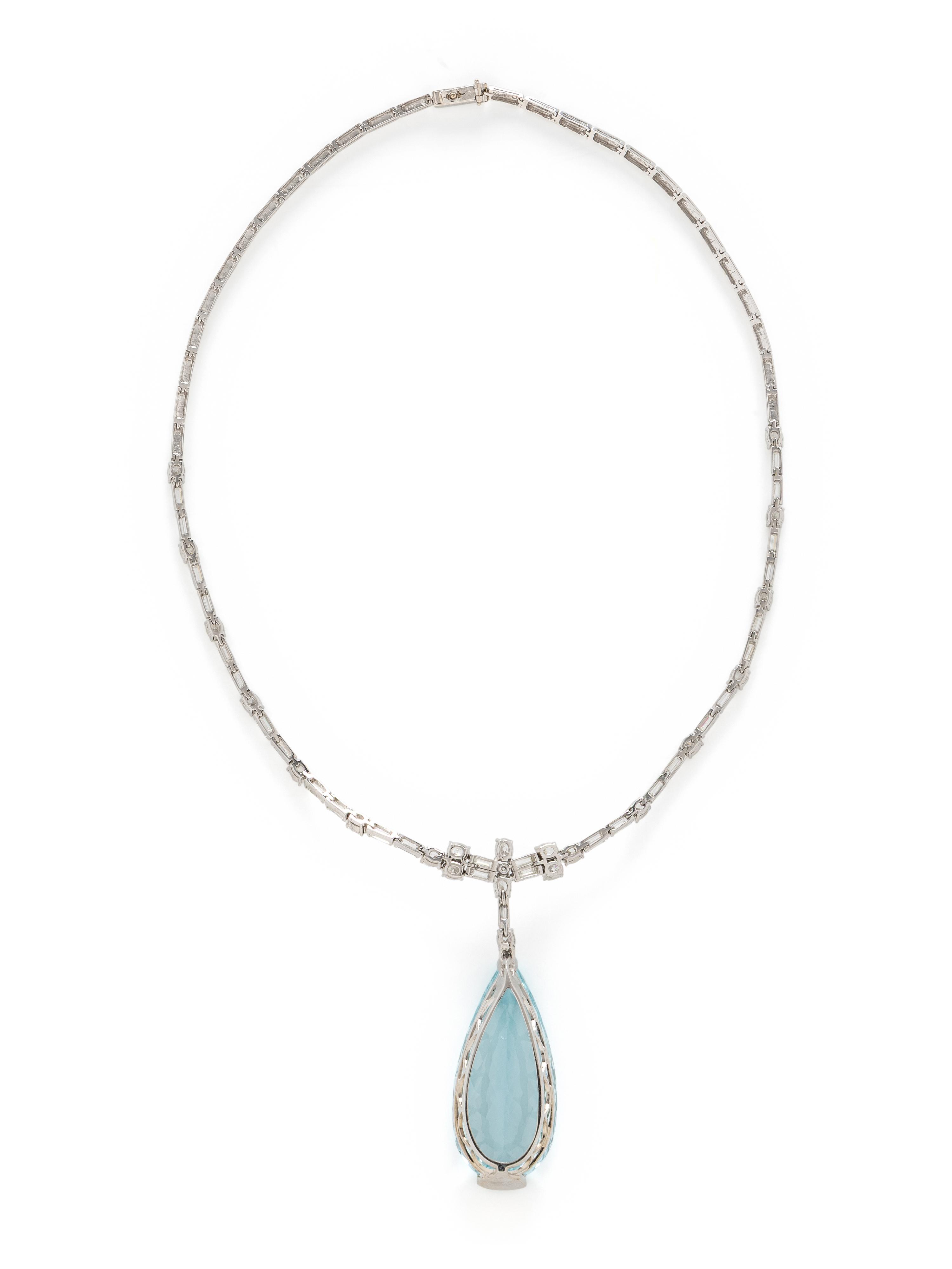AQUAMARINE AND DIAMOND NECKLACE