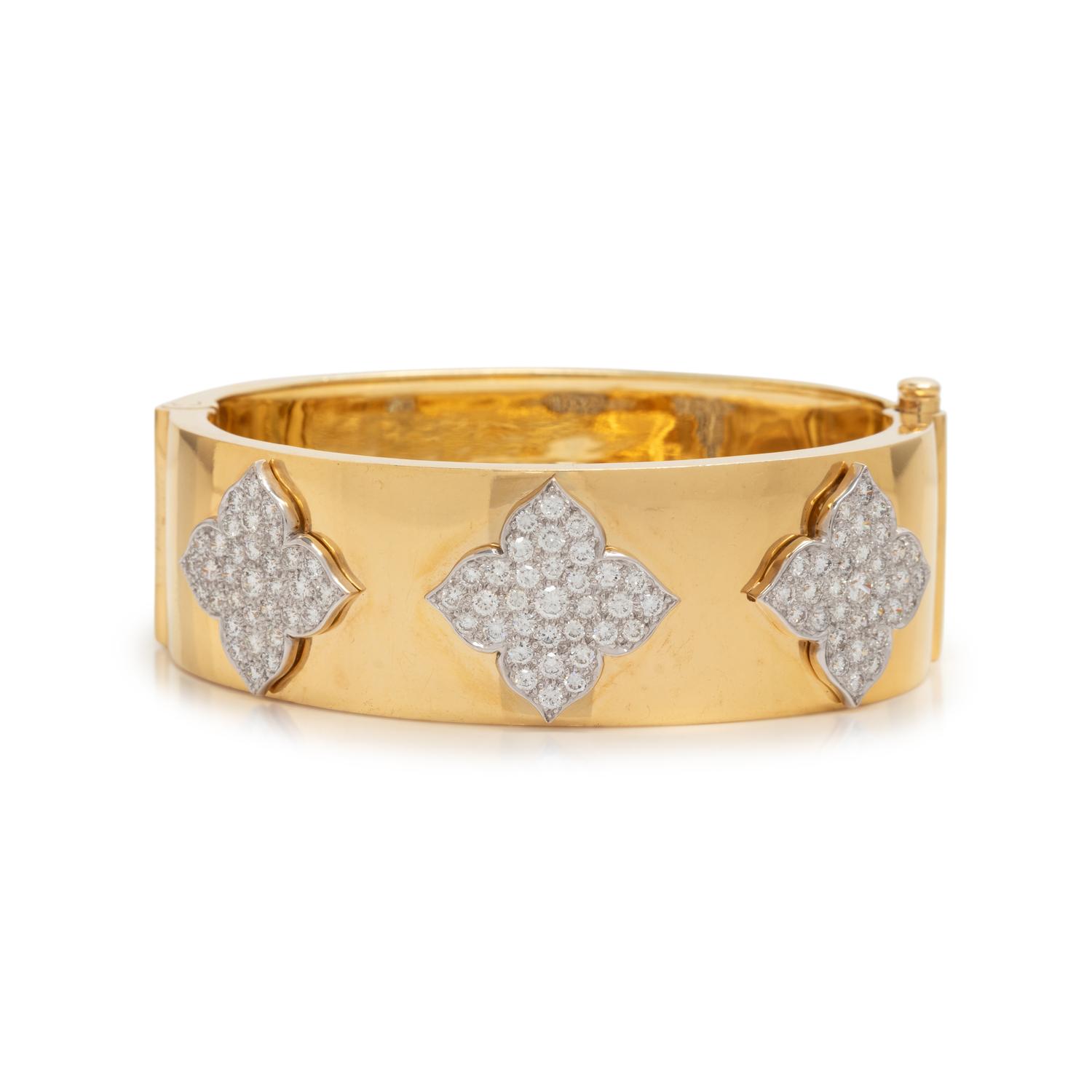 BICOLOR GOLD AND DIAMOND BANGLE BRACELET