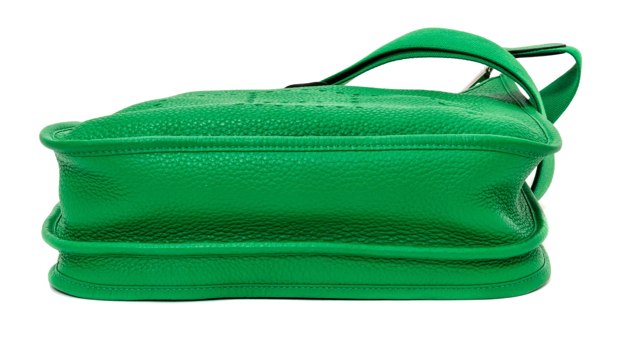 An Hermes Vert Evelyne III PM Handbag, 11.25" x 12'" x 2.5".