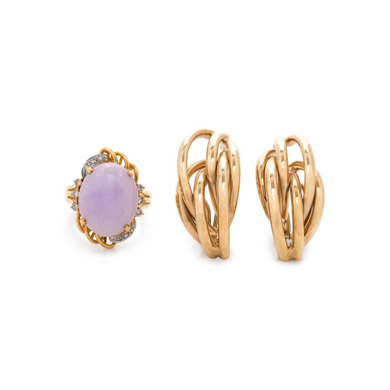 COLLECTION OF YELLOW GOLD JEWELRY