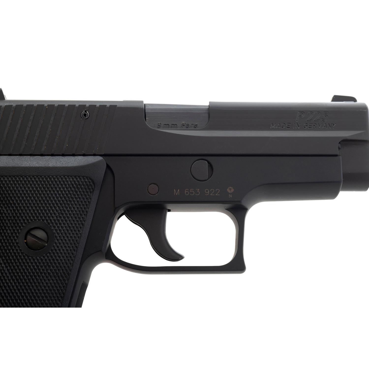 *Sig Sauer P225 in Box with Accessories