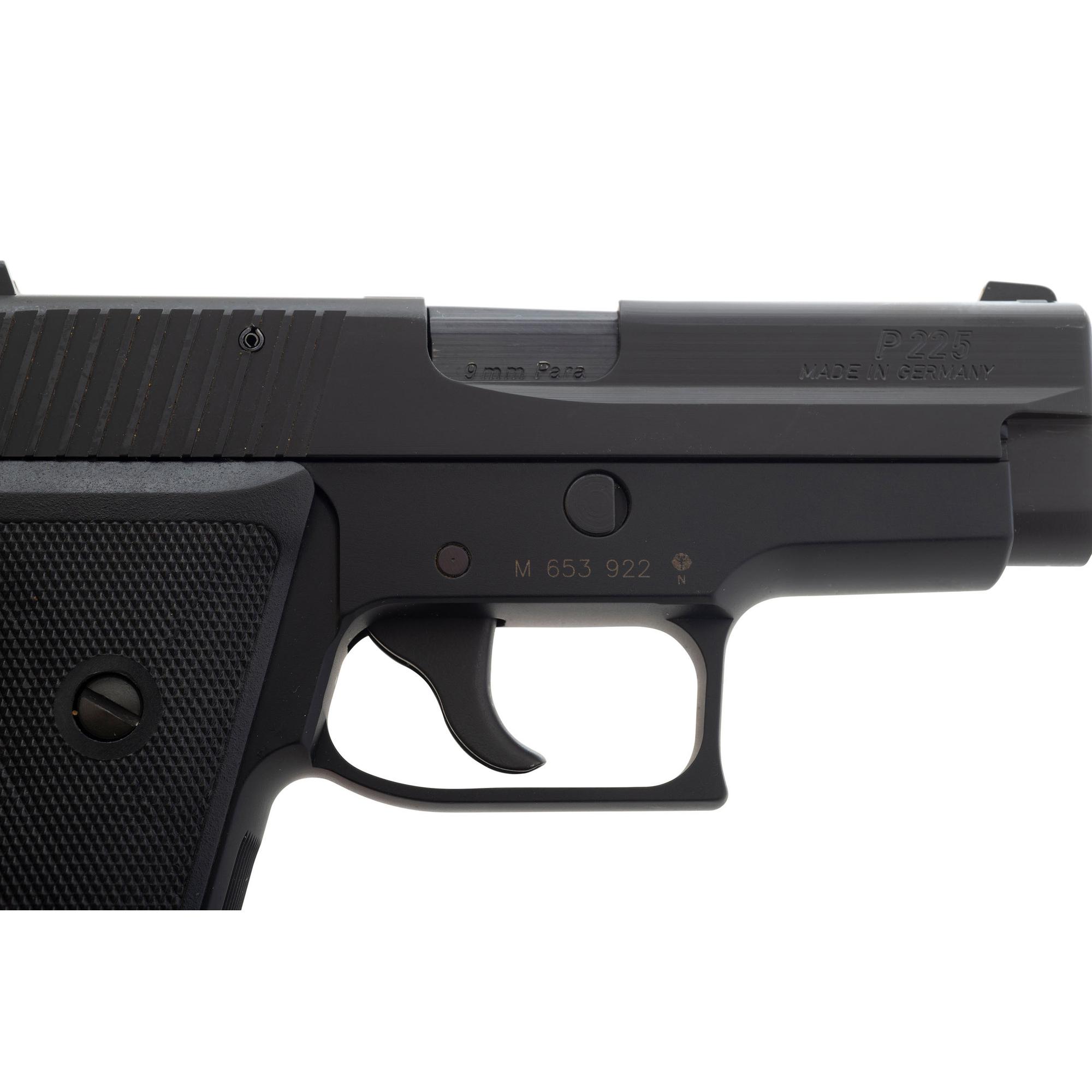 *Sig Sauer P225 in Box with Accessories