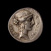 [ANCIENTS] ROMAN REPUBLIC. Q. Cassius Longinus (55 BC). Ar Denarius. (3.6 g, 18mm).