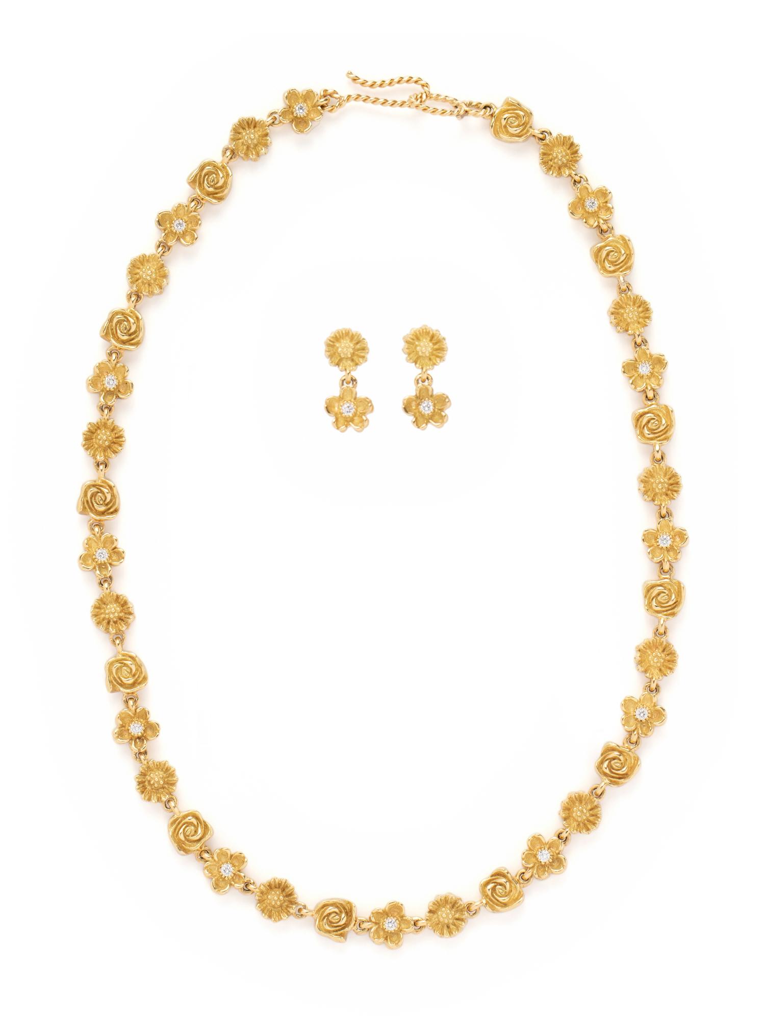 YELLOW GOLD AND DIAMOND FLOWER SET