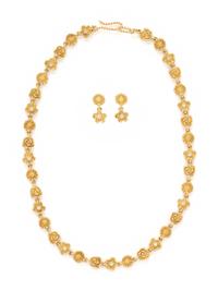 YELLOW GOLD AND DIAMOND FLOWER SET