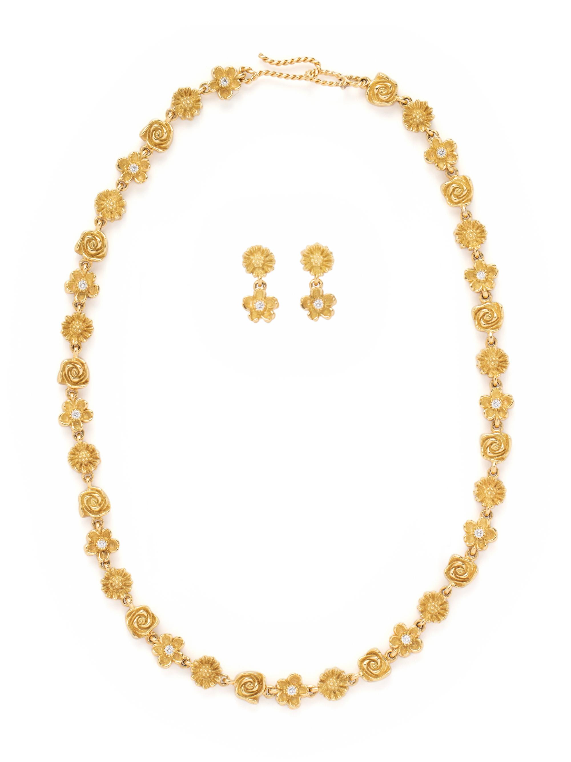 YELLOW GOLD AND DIAMOND FLOWER SET