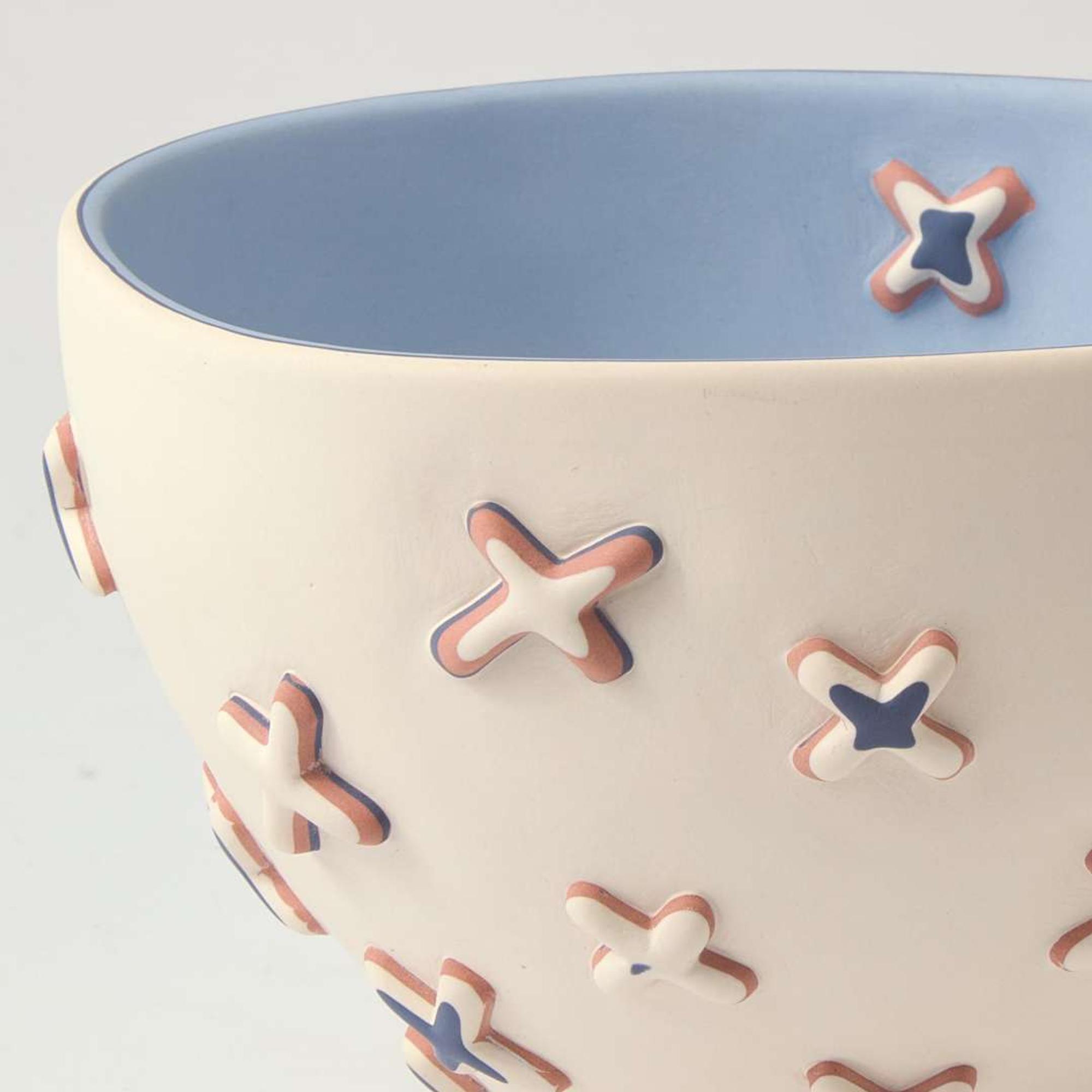 A Unique Wedgwood Kathryn Hearn Four Color Jasperware Bowl UK, circa 2000