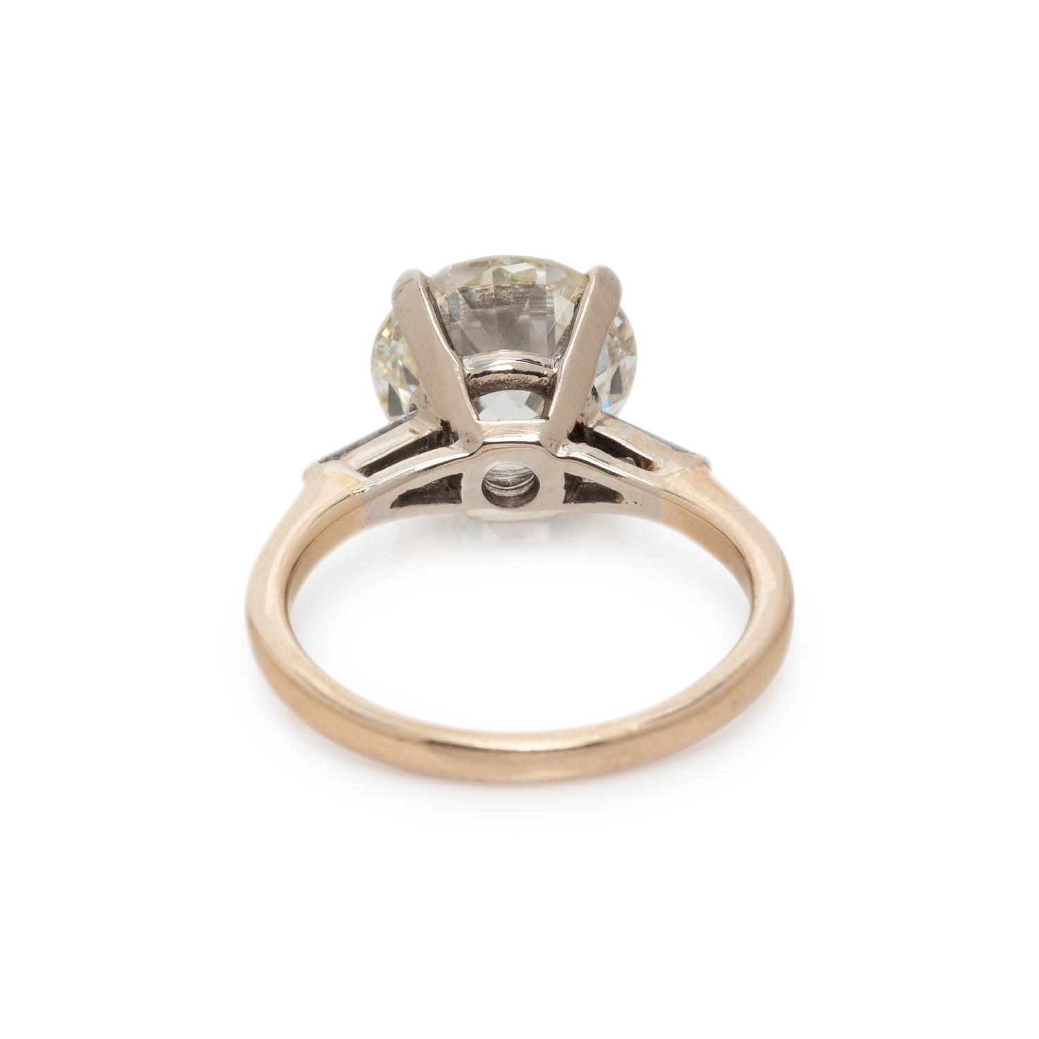 DIAMOND RING